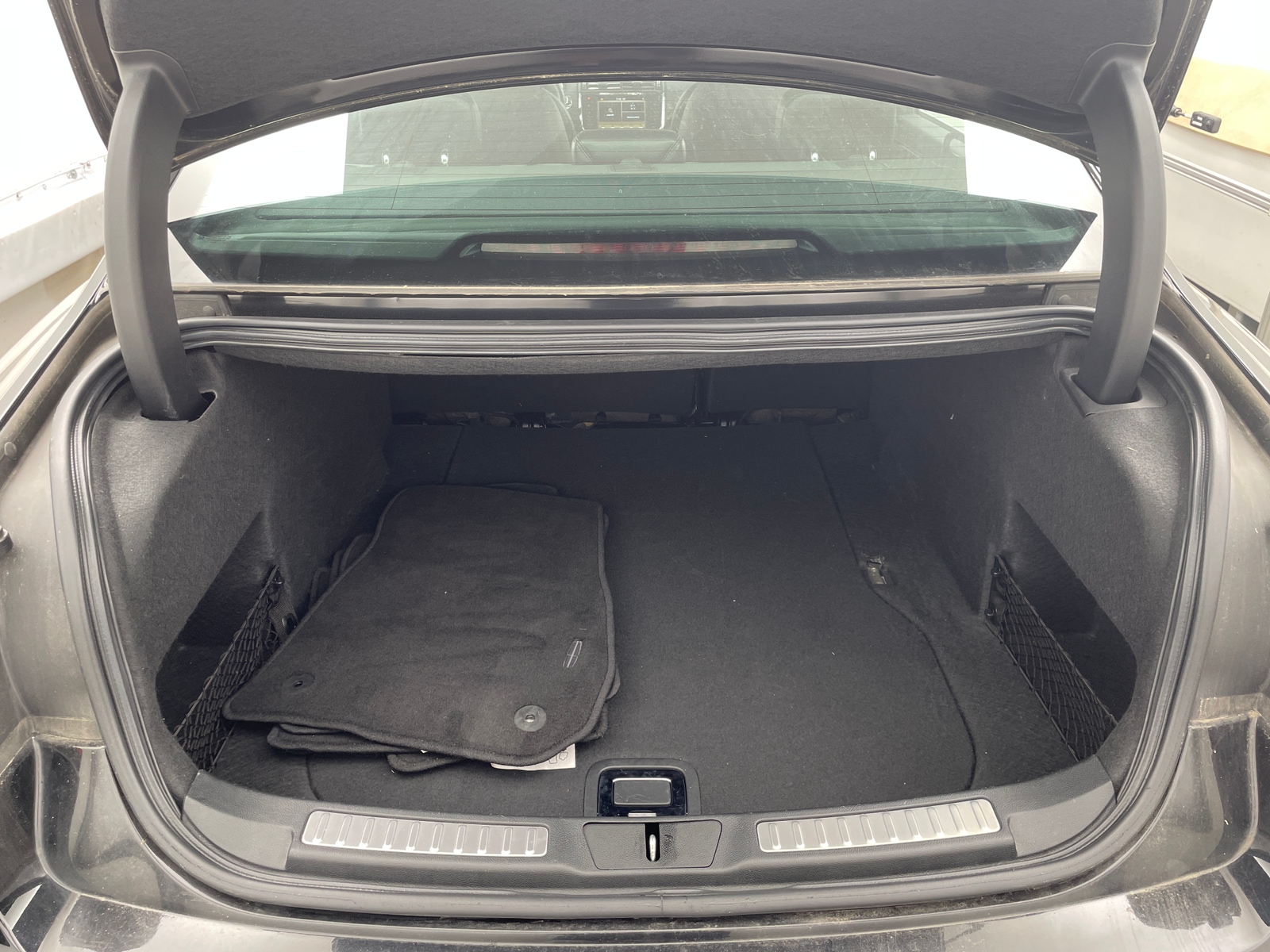 Thumbnail: 2017 Lincoln Continental - 6