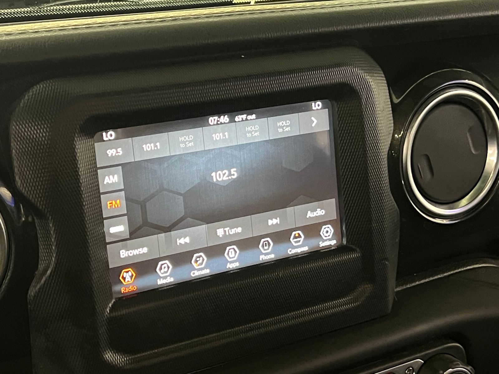 Thumbnail: 2020 Jeep Wrangler - 3