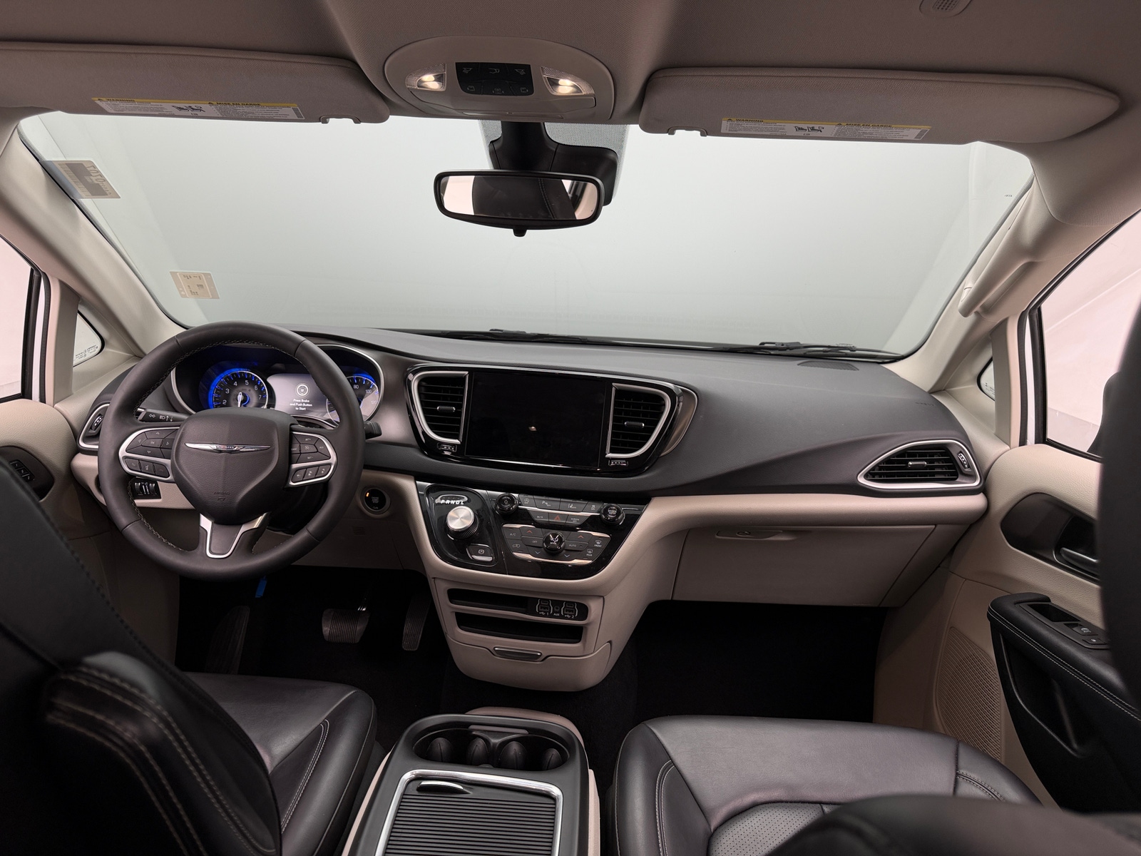 Thumbnail: 2023 Chrysler Pacifica - 2