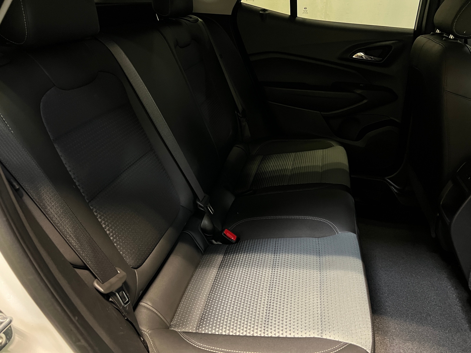 Thumbnail: 2025 Chevrolet Trax - 6