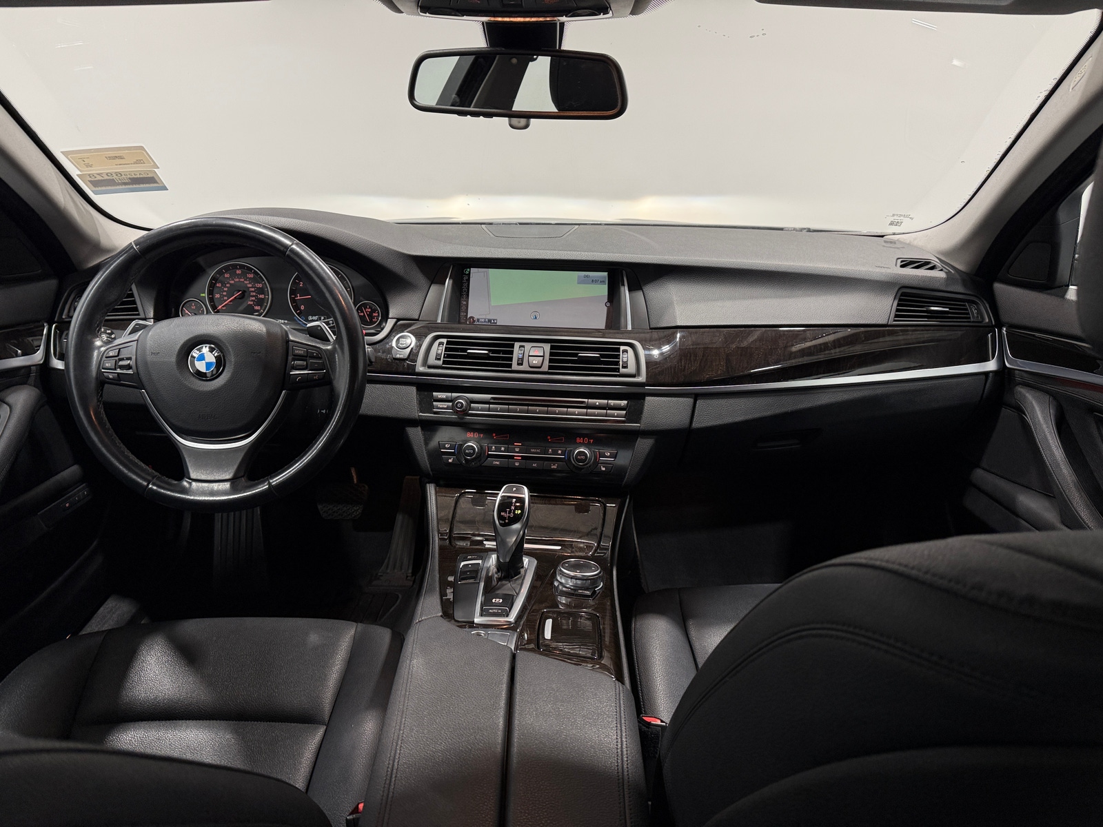 Thumbnail: 2016 BMW 5 Series - 2