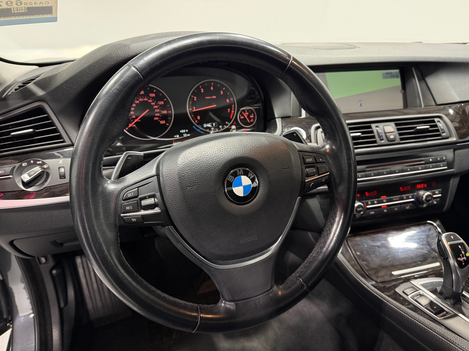 Thumbnail: 2016 BMW 5 Series - 4