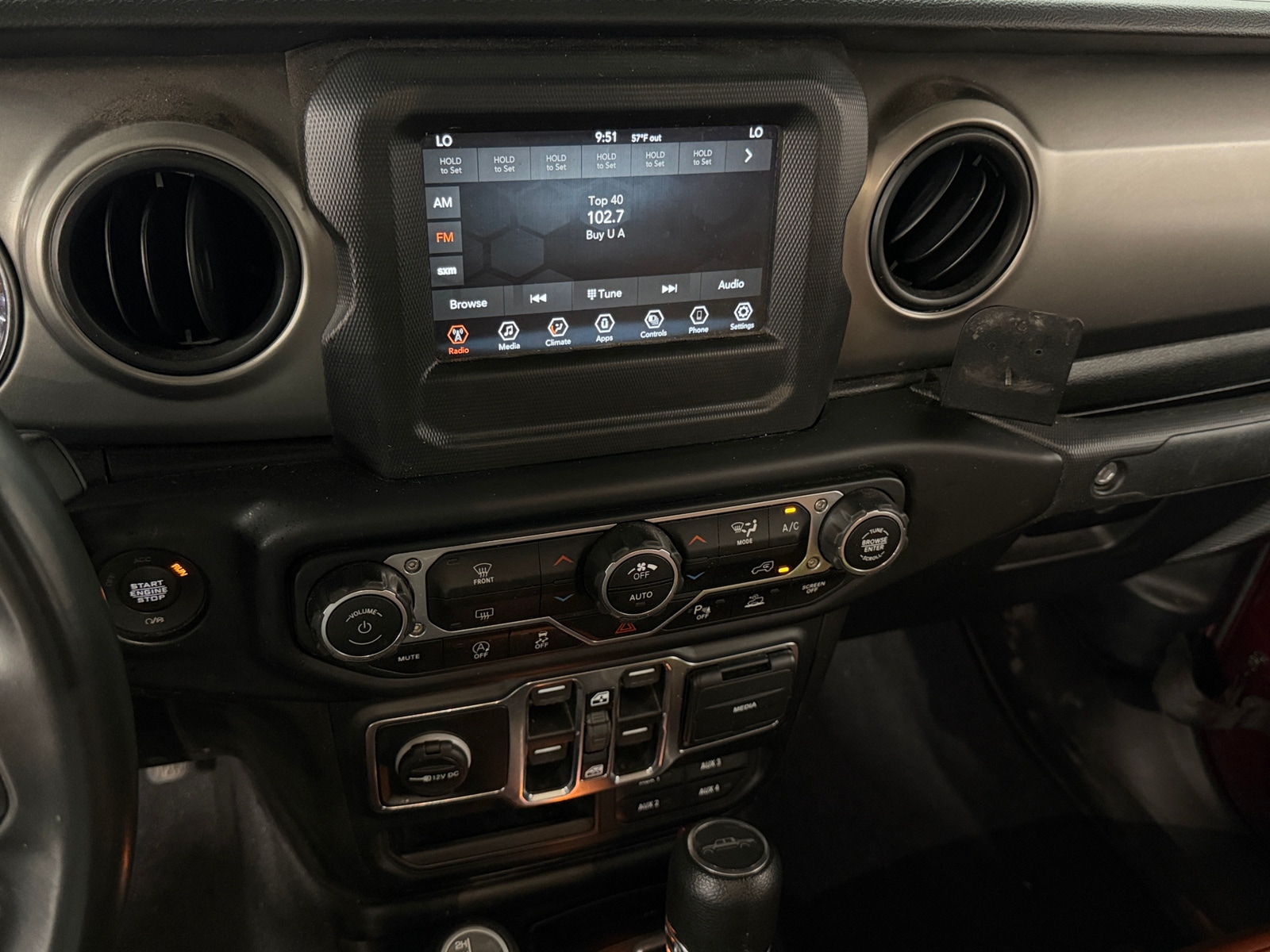 Thumbnail: 2021 Jeep Gladiator - 4