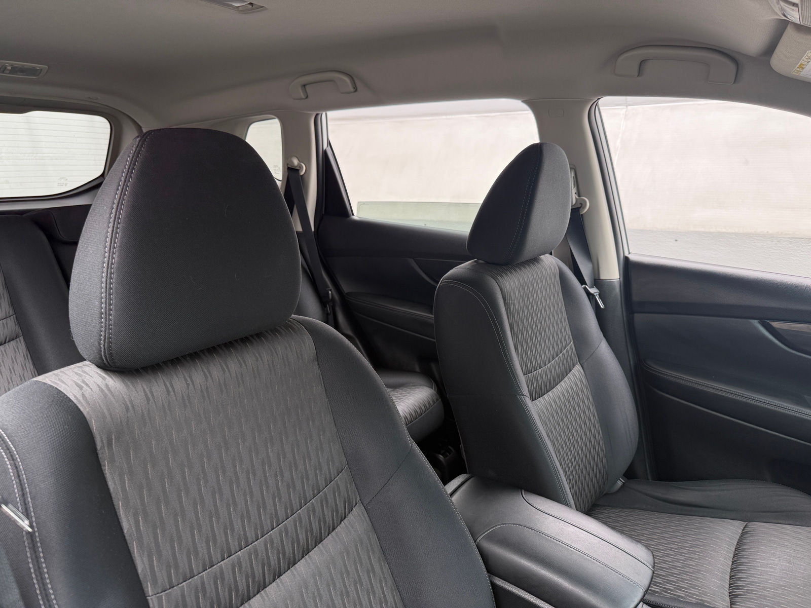 Thumbnail: 2017 Nissan Rogue - 2
