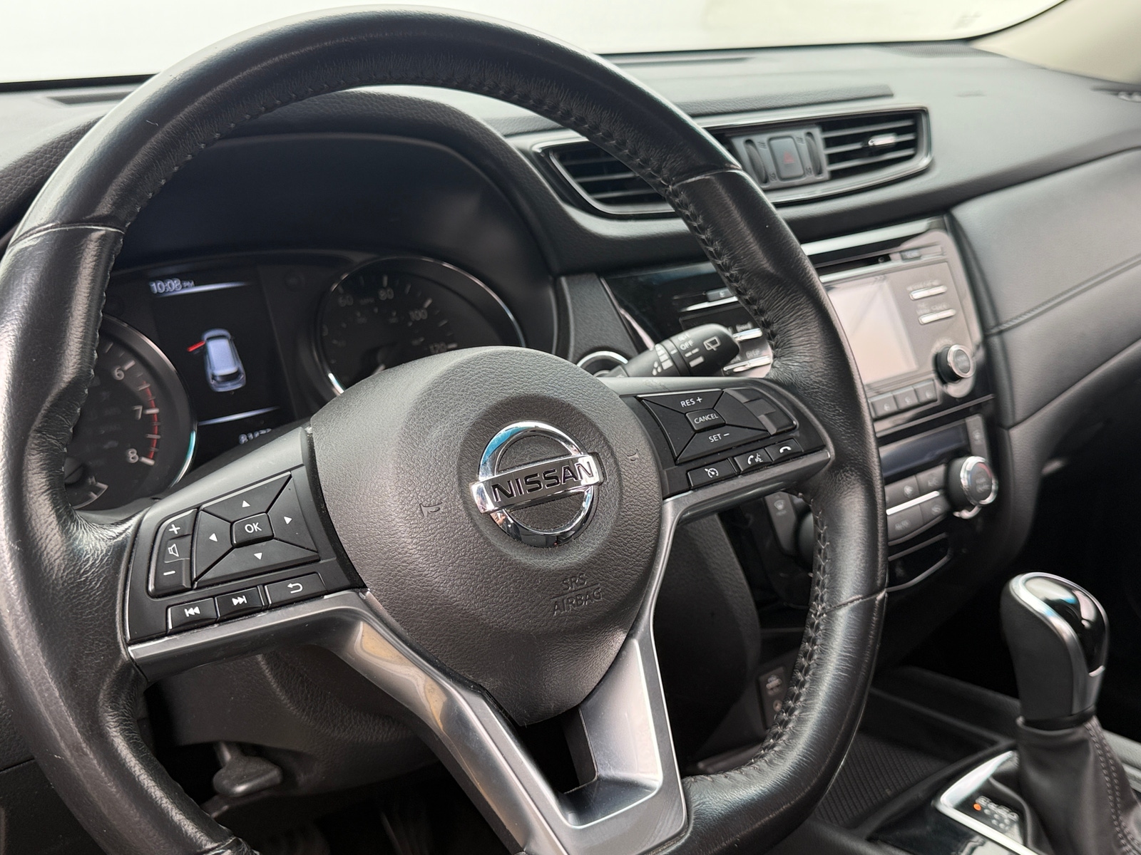 Thumbnail: 2017 Nissan Rogue - 5