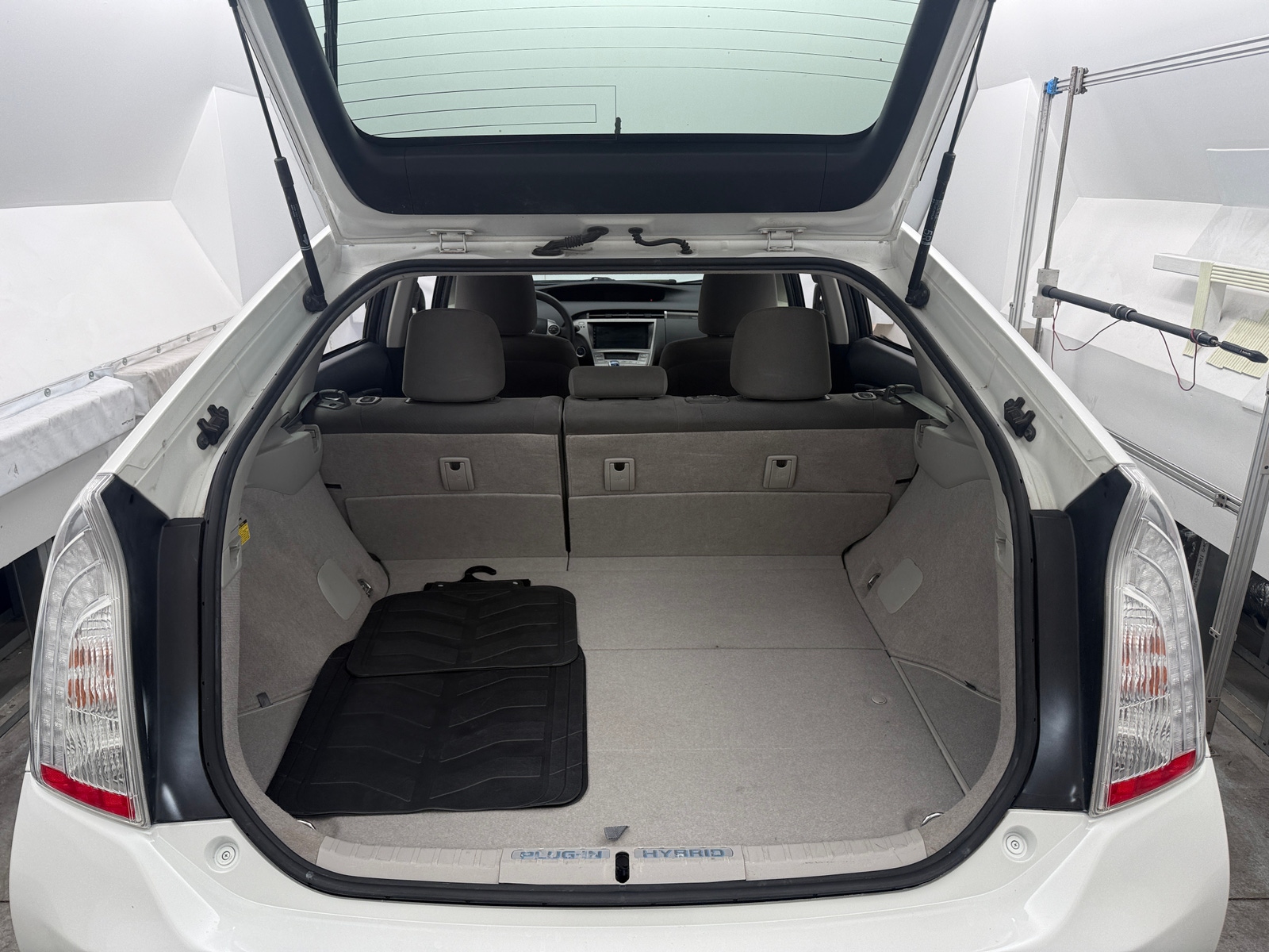 Thumbnail: 2015 Toyota Prius - 7