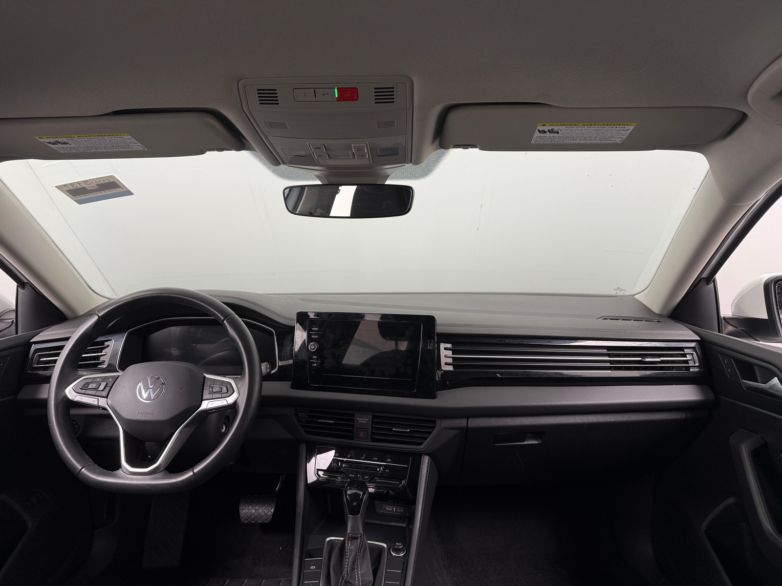 Thumbnail: 2025 Volkswagen Jetta - 3