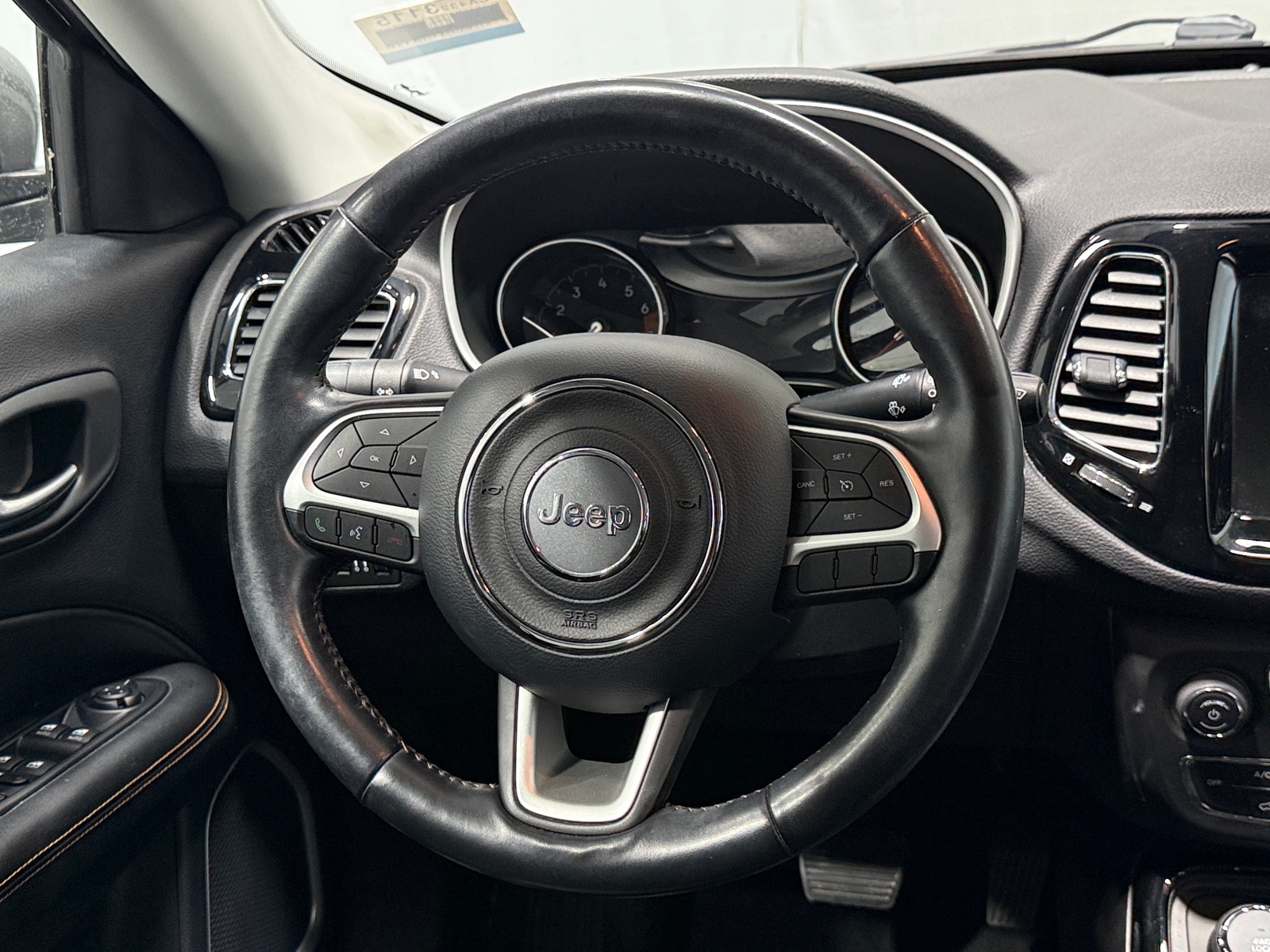 Thumbnail: 2020 Jeep Compass - 4