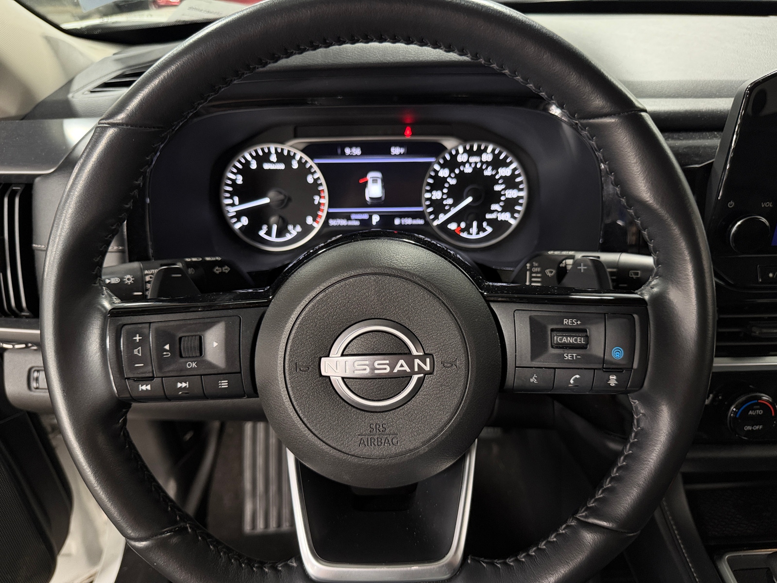 Thumbnail: 2023 Nissan Pathfinder - 4
