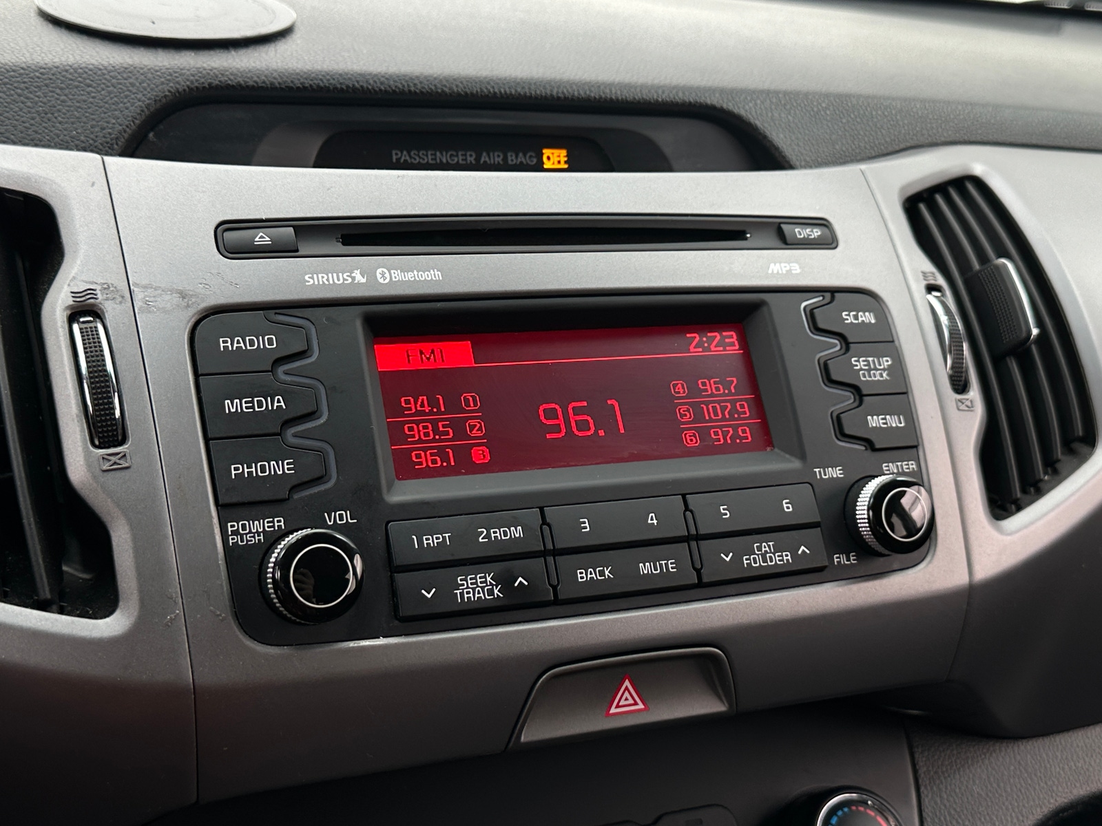 Thumbnail: 2016 Kia Sportage - 4