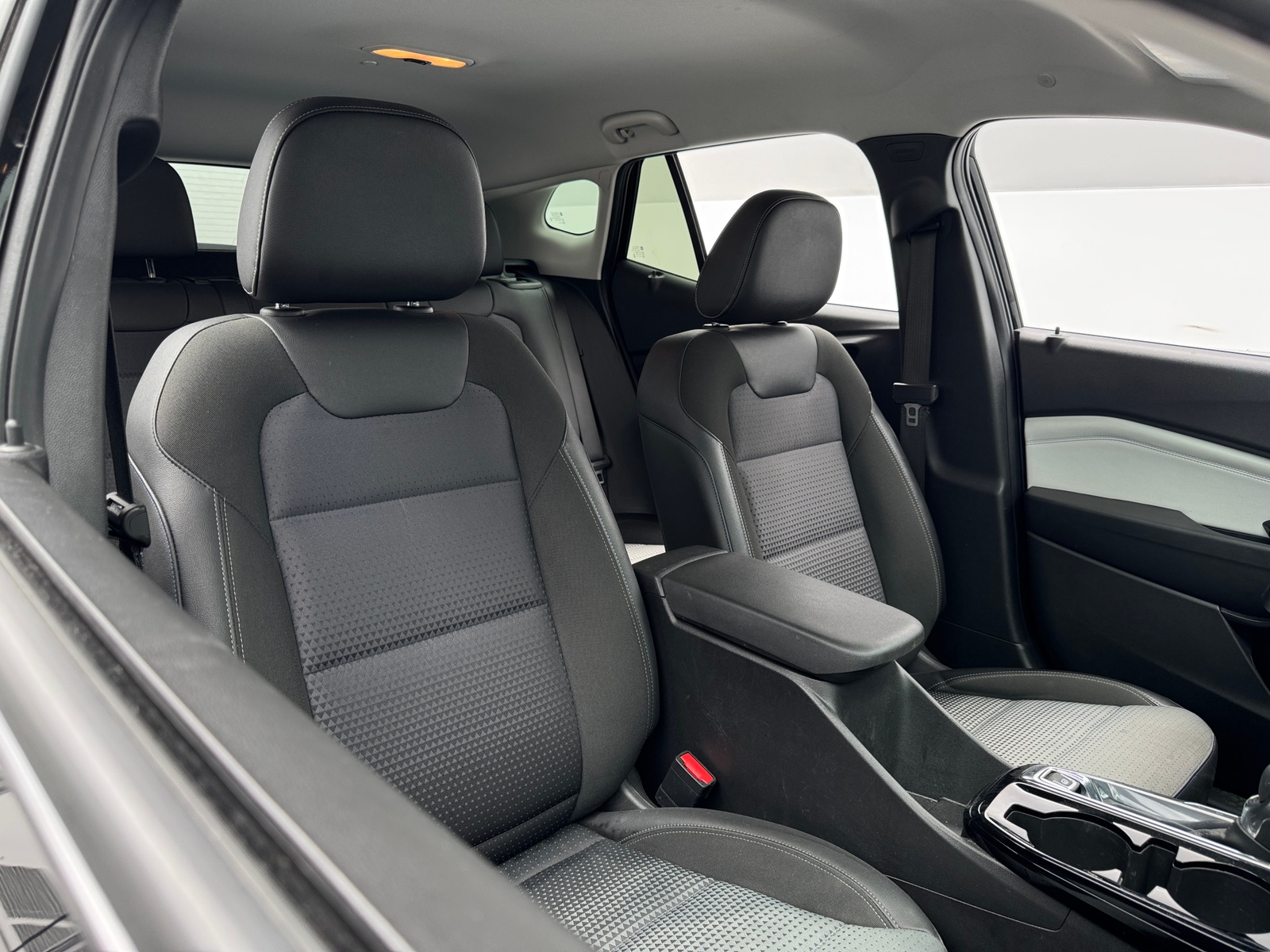 Thumbnail: 2025 Chevrolet Trax - 2