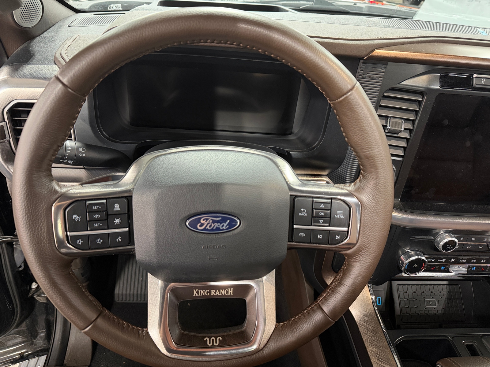 Thumbnail: 2024 Ford Econoline - 4