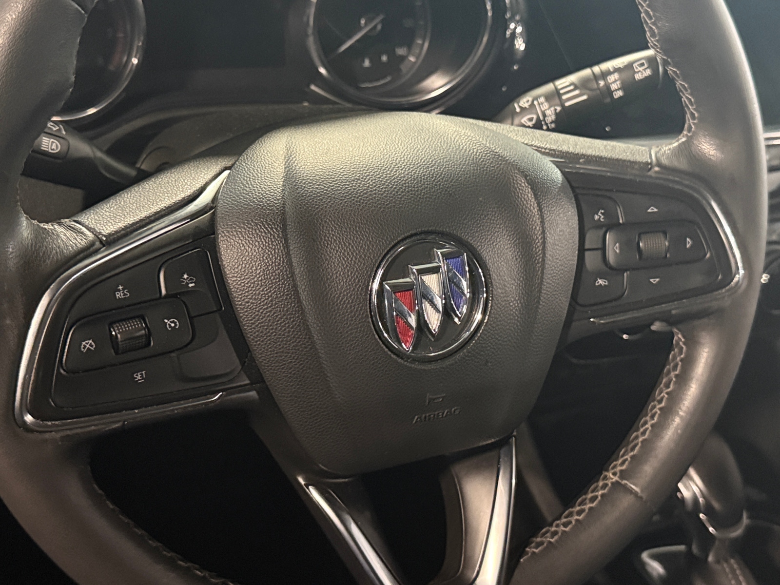 Thumbnail: 2022 Buick Encore GX - 4