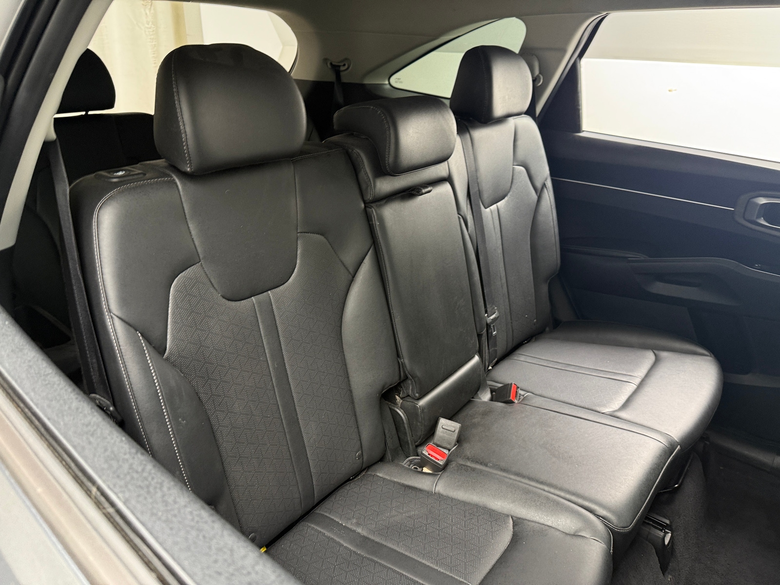 Thumbnail: 2022 Kia Sorento - 5