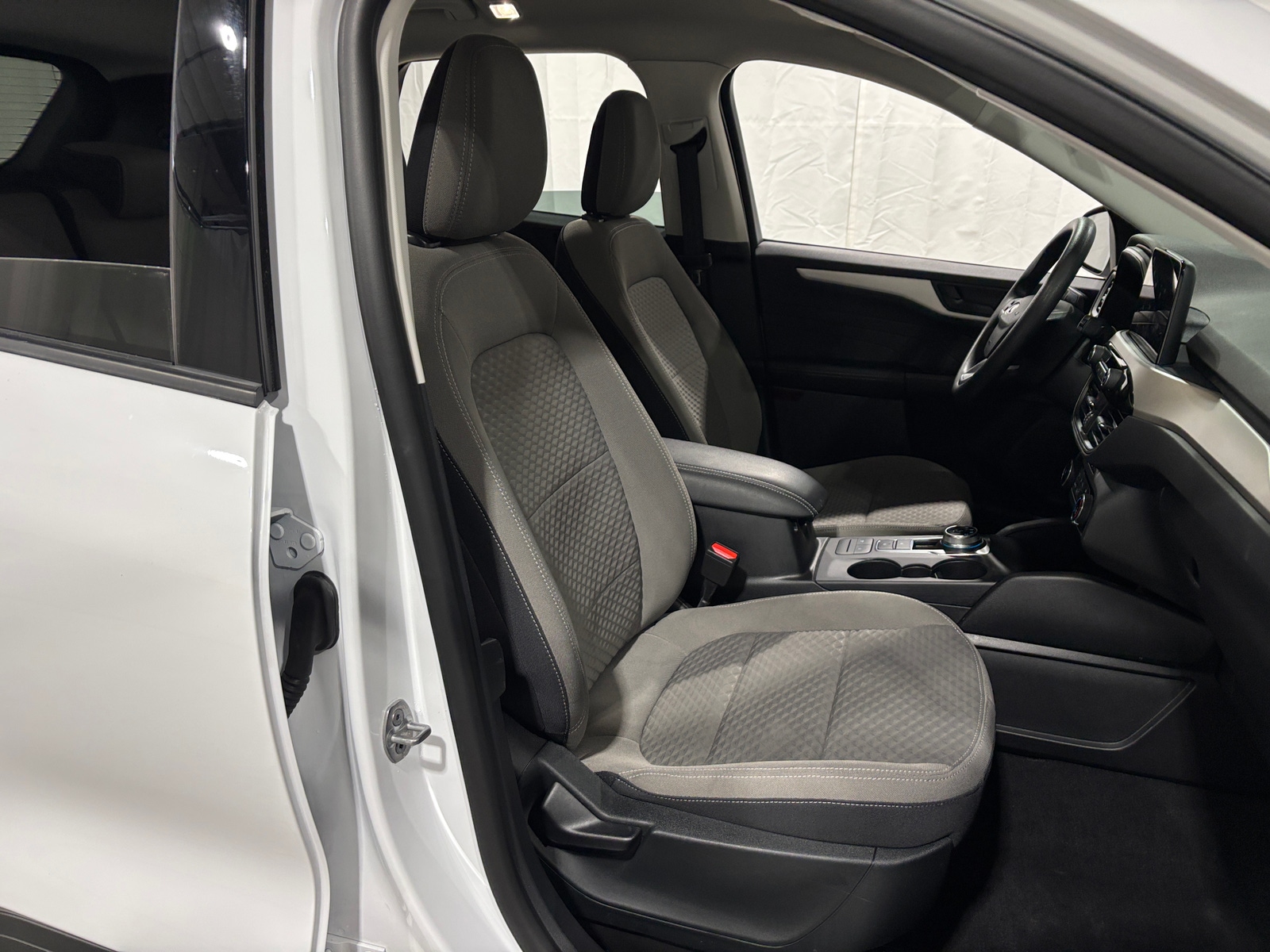 Thumbnail: 2022 Ford Escape - 2