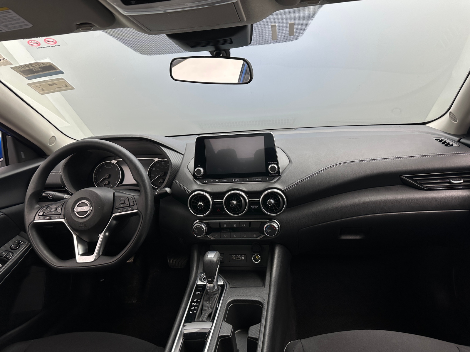 Thumbnail: 2025 Nissan Sentra - 3