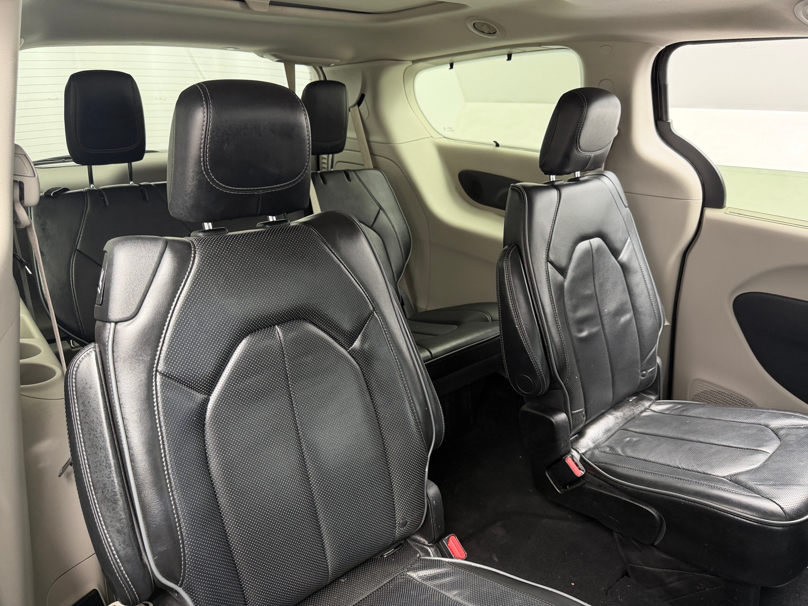 Thumbnail: 2019 Chrysler Pacifica - 5