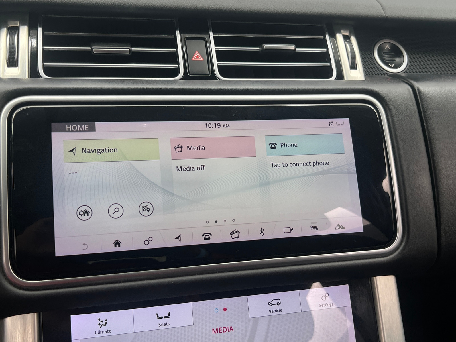 Thumbnail: 2020 Land Rover Range Rover - 3