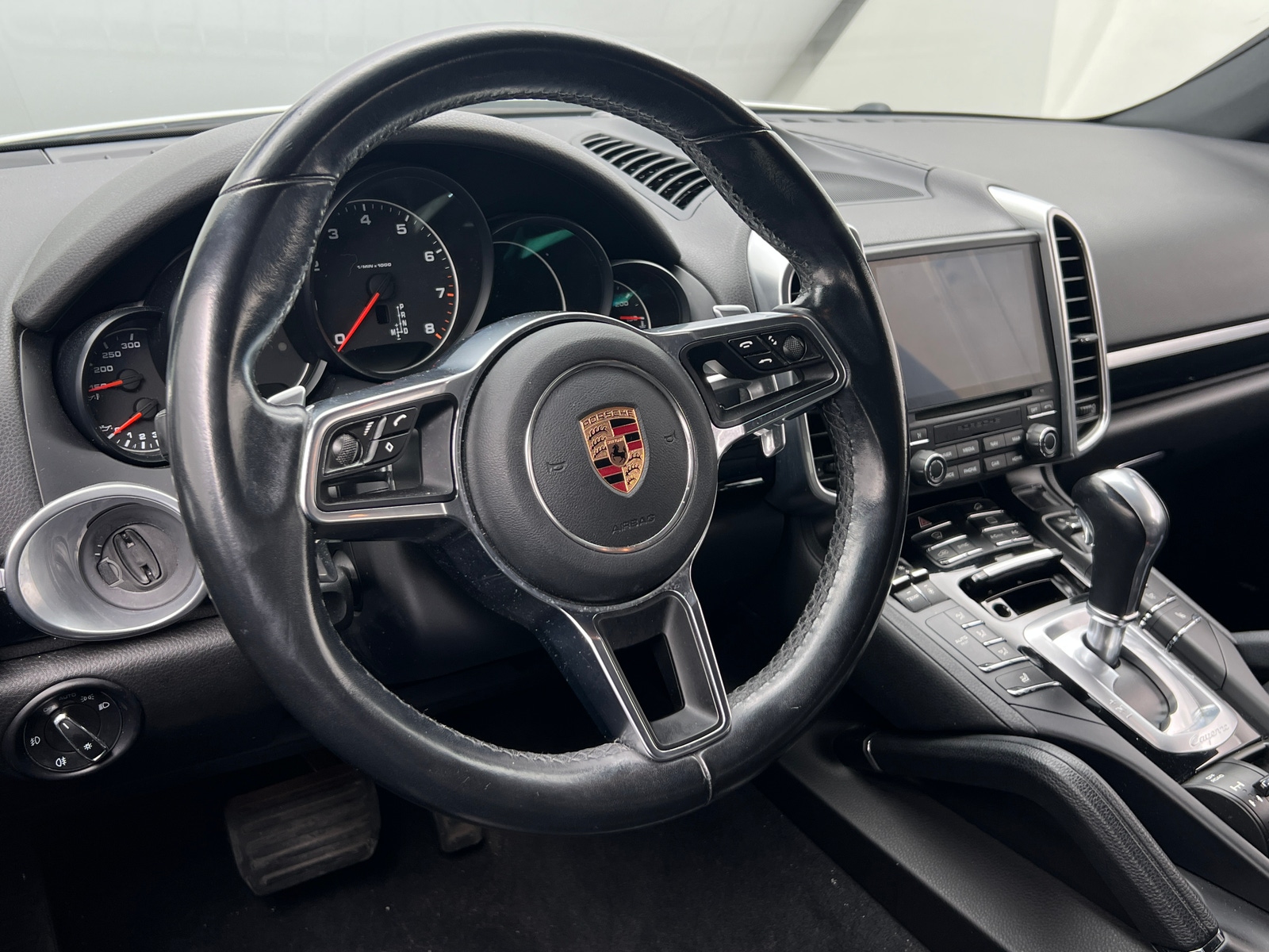 Thumbnail: 2017 Porsche Cayenne - 4