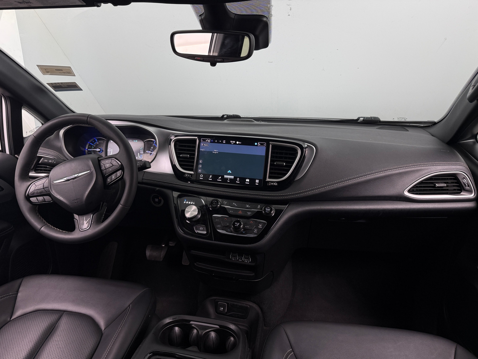 Thumbnail: 2024 Chrysler Pacifica - 2