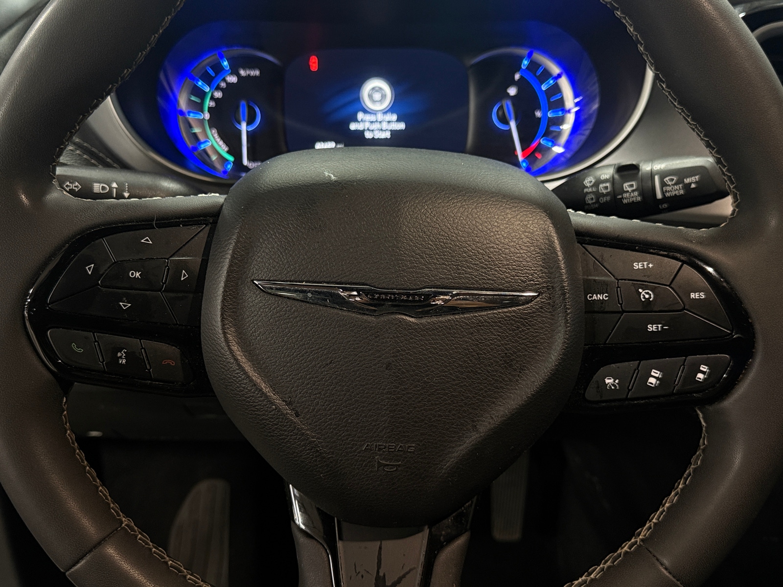 Thumbnail: 2024 Chrysler Pacifica - 4