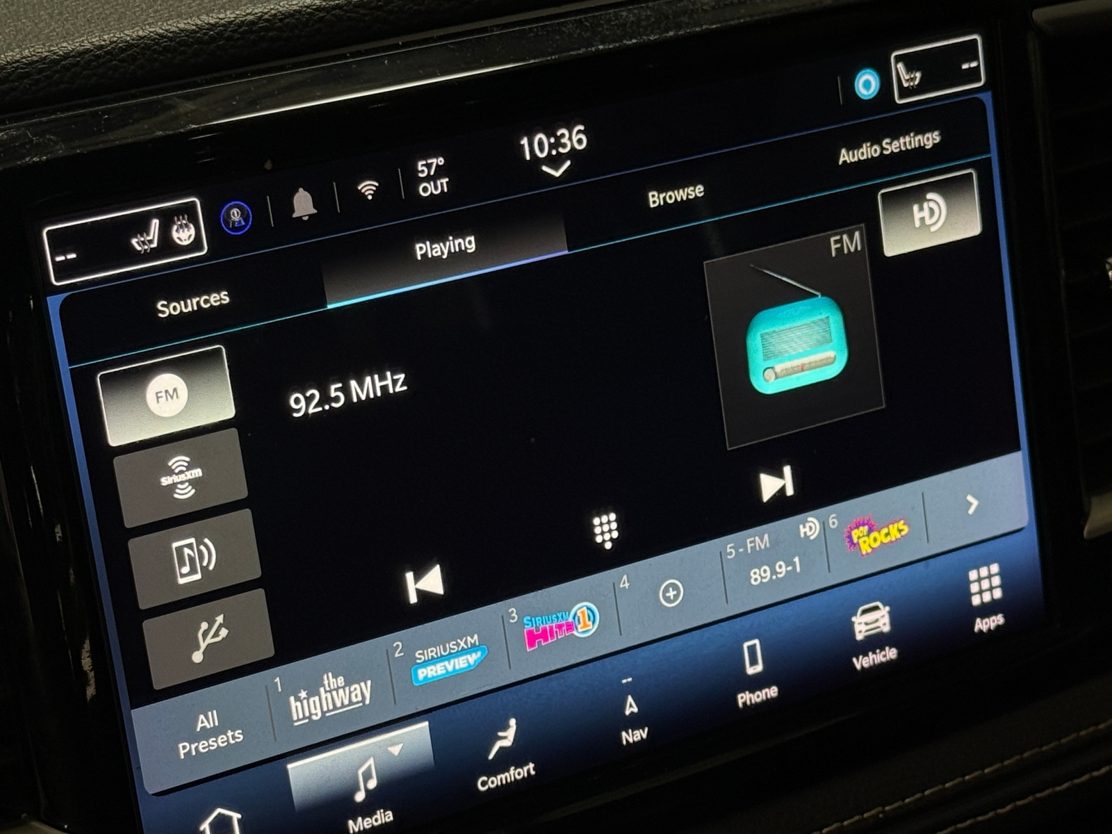 Thumbnail: 2024 Chrysler Pacifica - 3