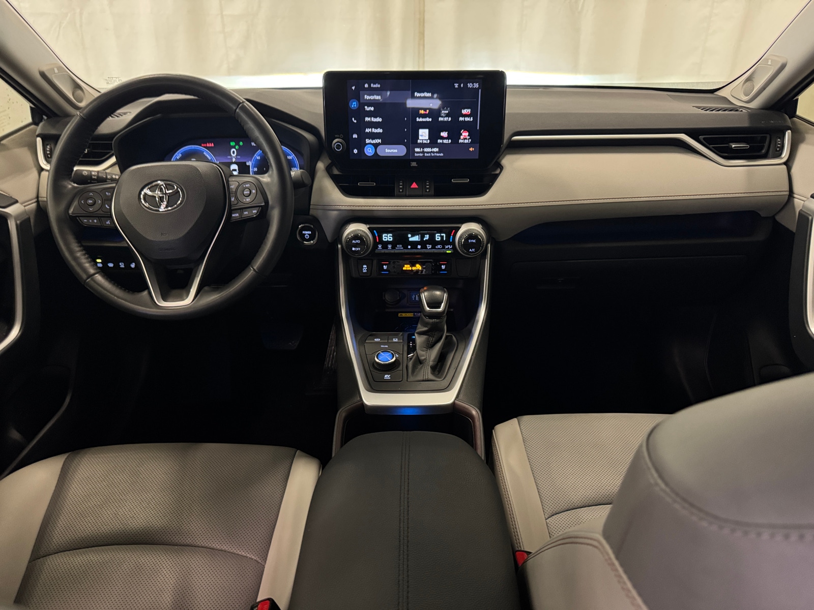 Thumbnail: 2024 Toyota RAV4 - 2