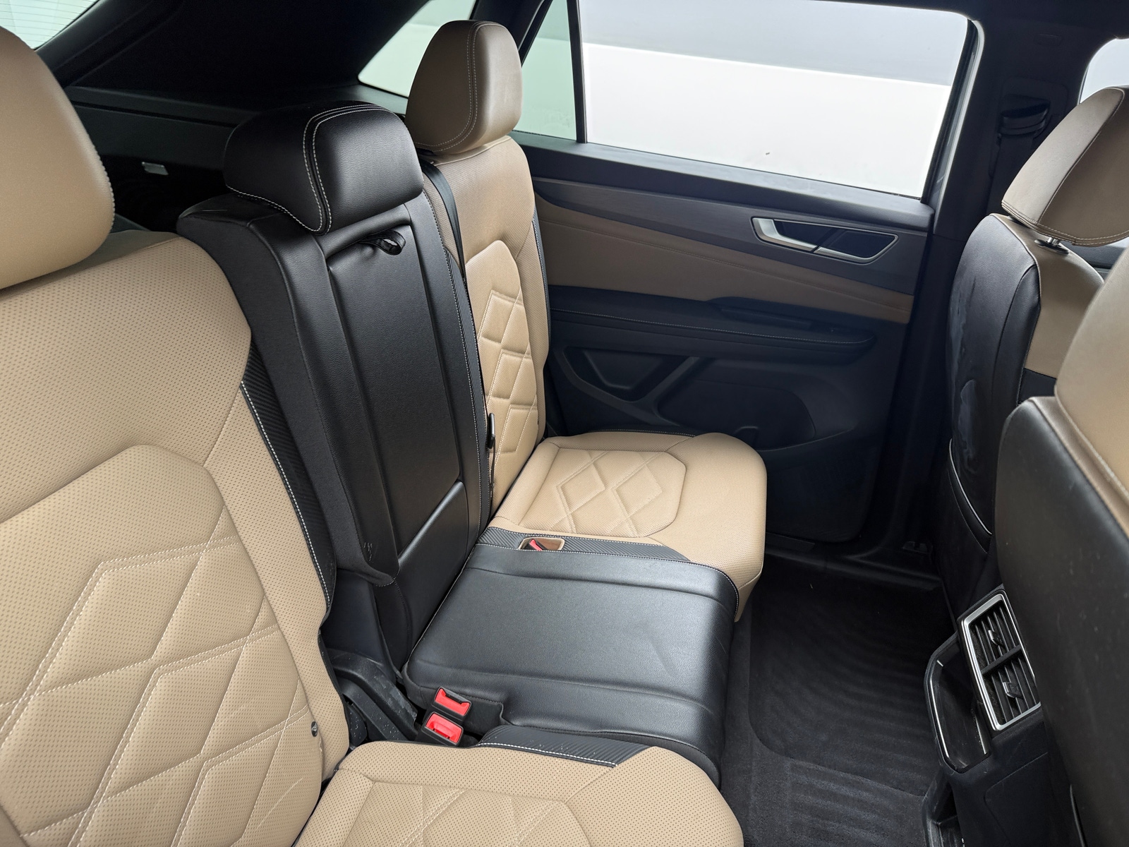 Thumbnail: 2024 Volkswagen Atlas - 5