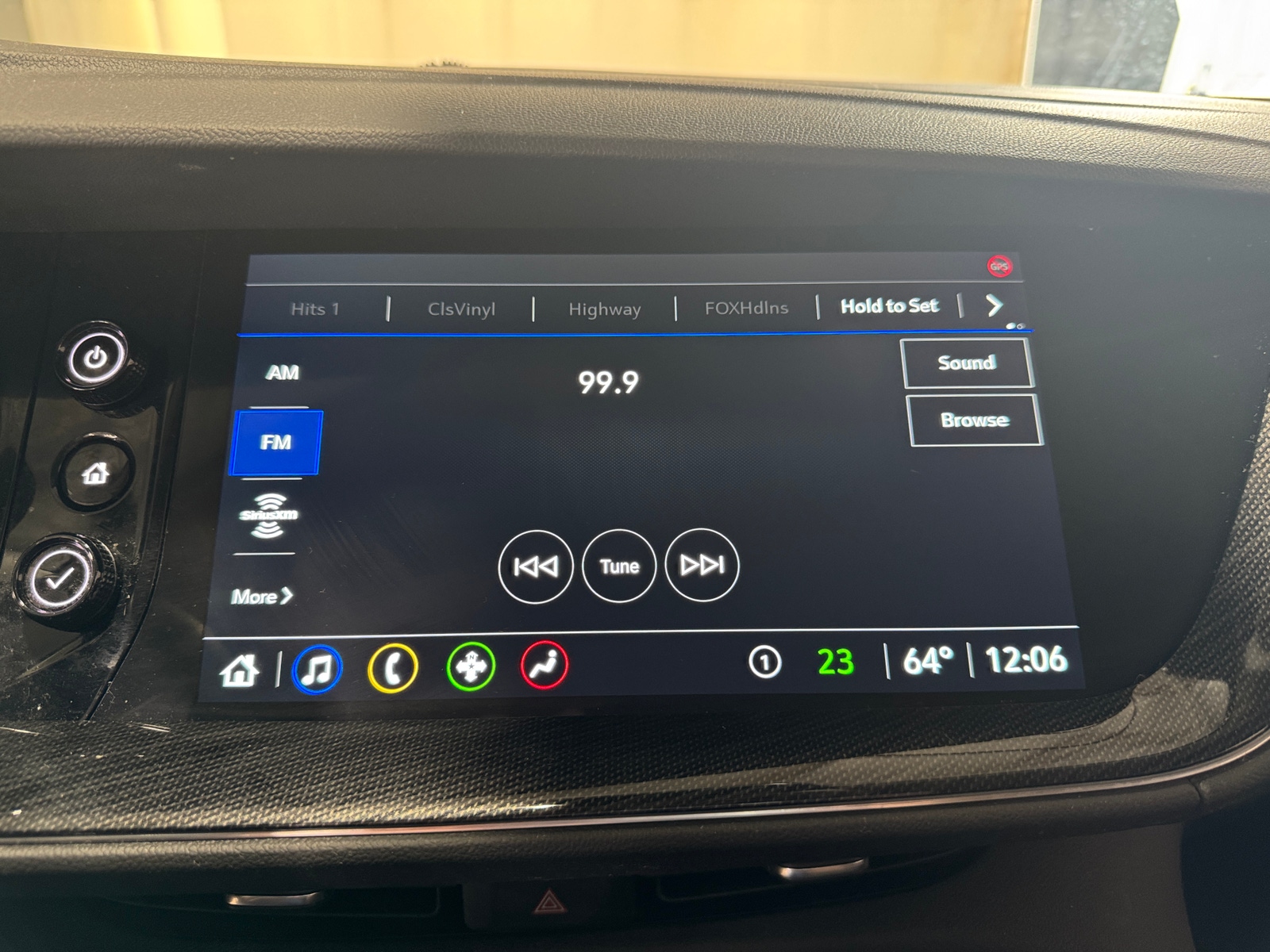 Thumbnail: 2023 Buick Envision - 3