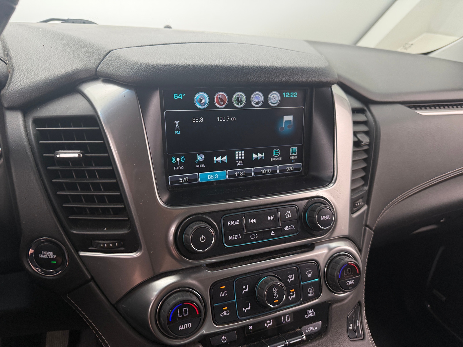 Thumbnail: 2020 Chevrolet Tahoe - 3