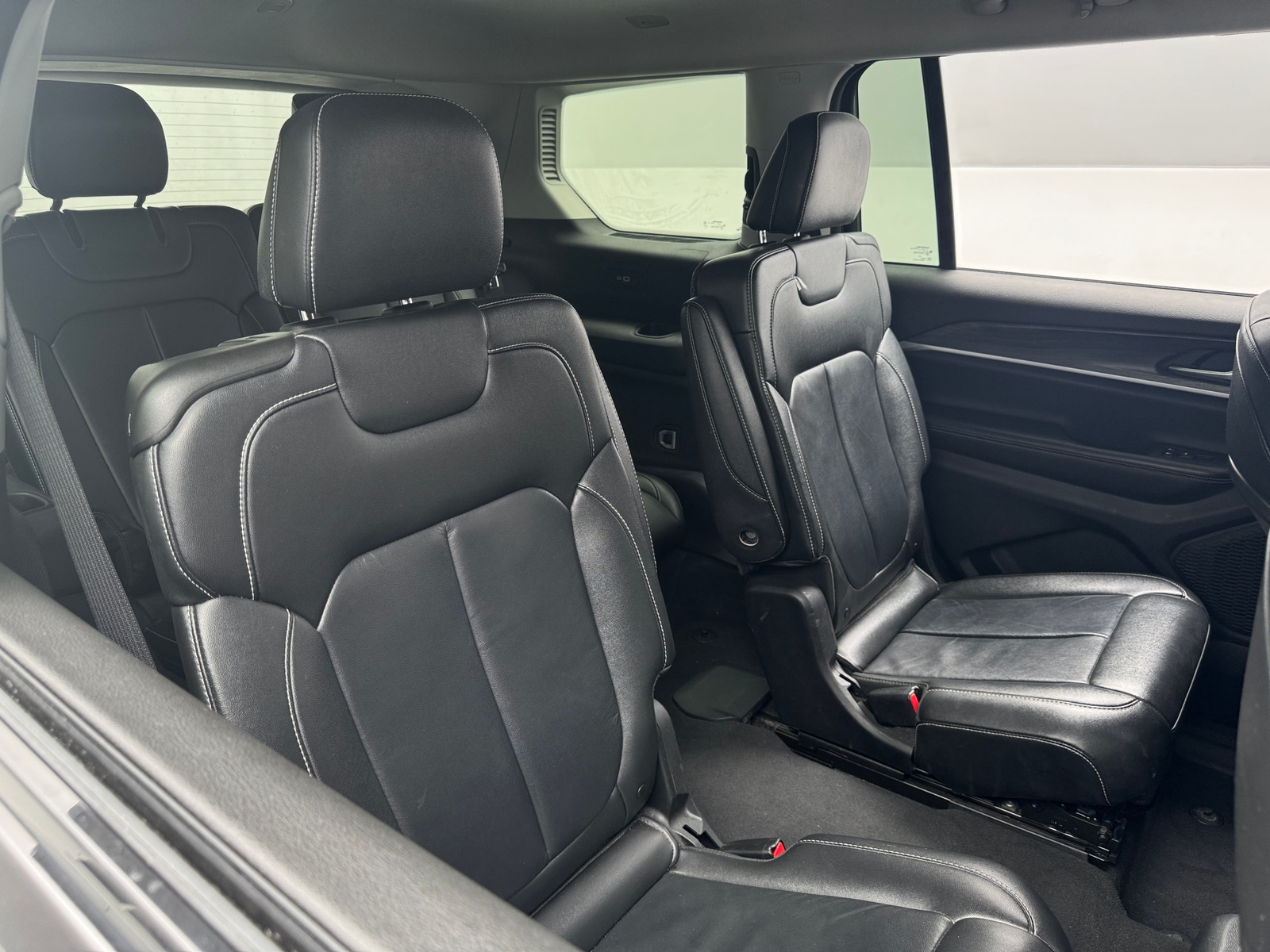 Thumbnail: 2023 Jeep Grand Cherokee L - 6