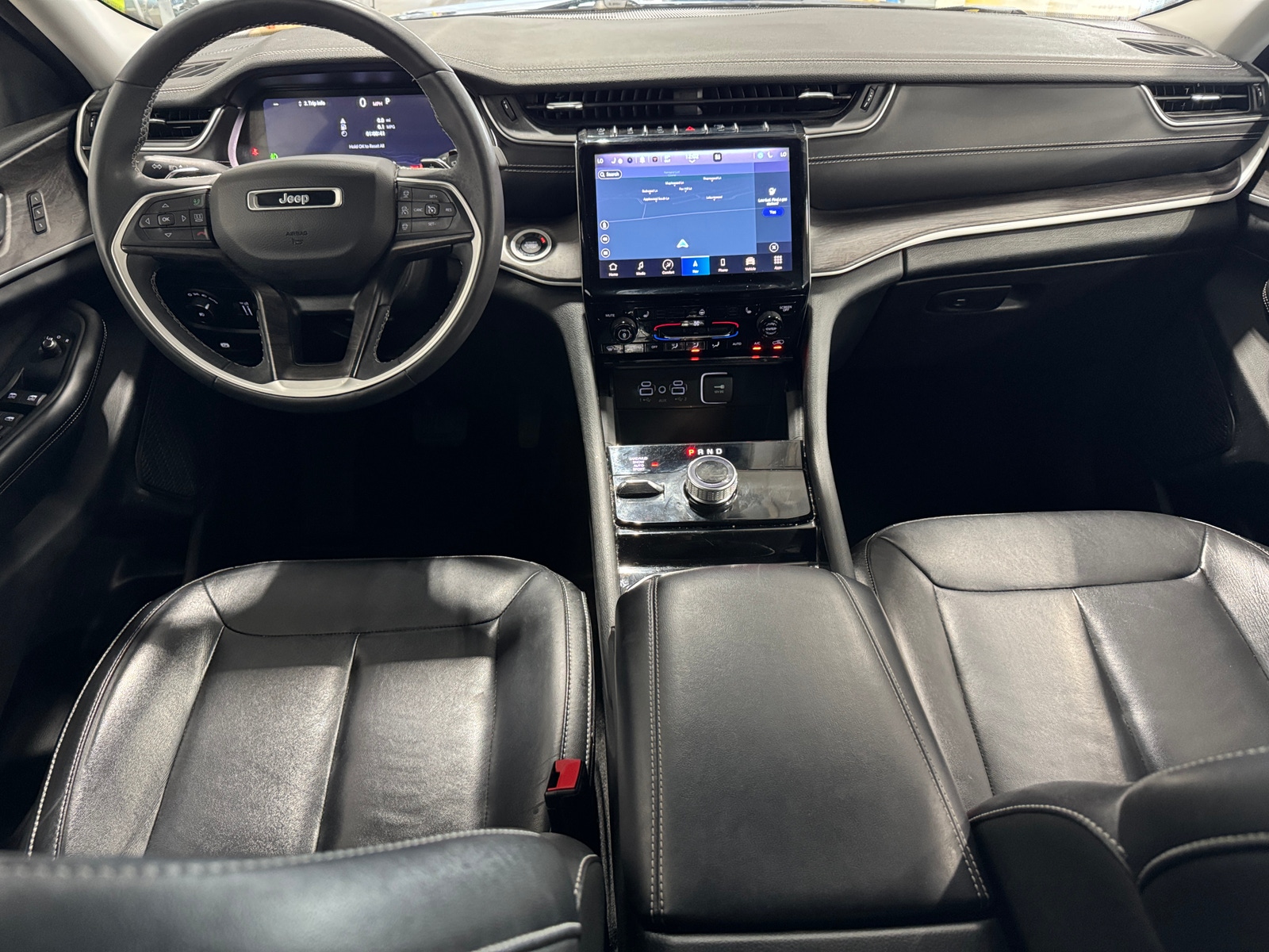 Thumbnail: 2023 Jeep Grand Cherokee L - 3