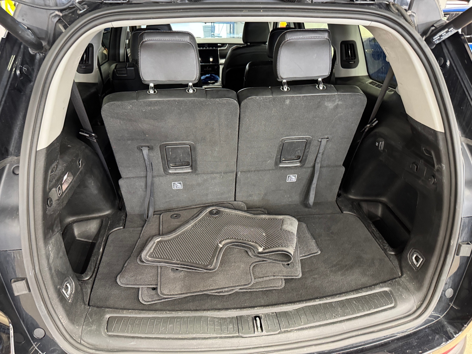 Thumbnail: 2023 Jeep Grand Cherokee L - 7