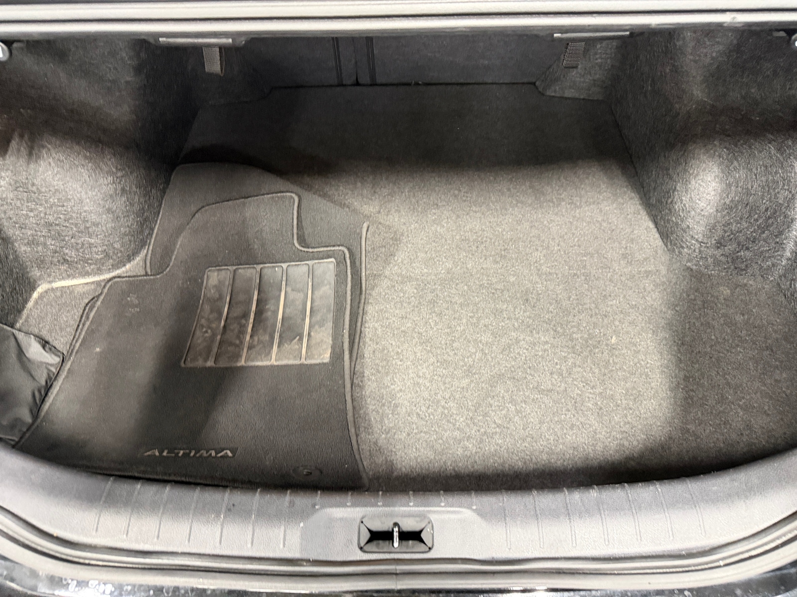 Thumbnail: 2023 Nissan Altima - 7