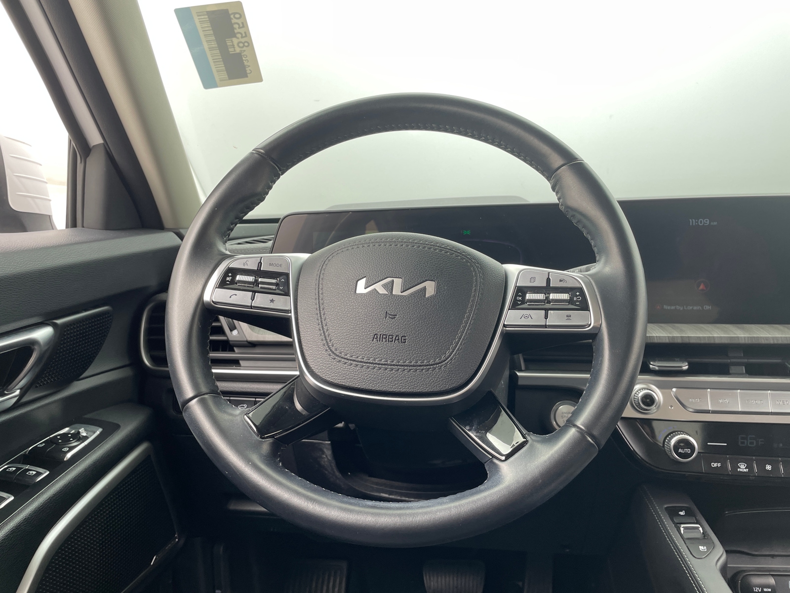 Thumbnail: 2023 Kia Telluride - 4