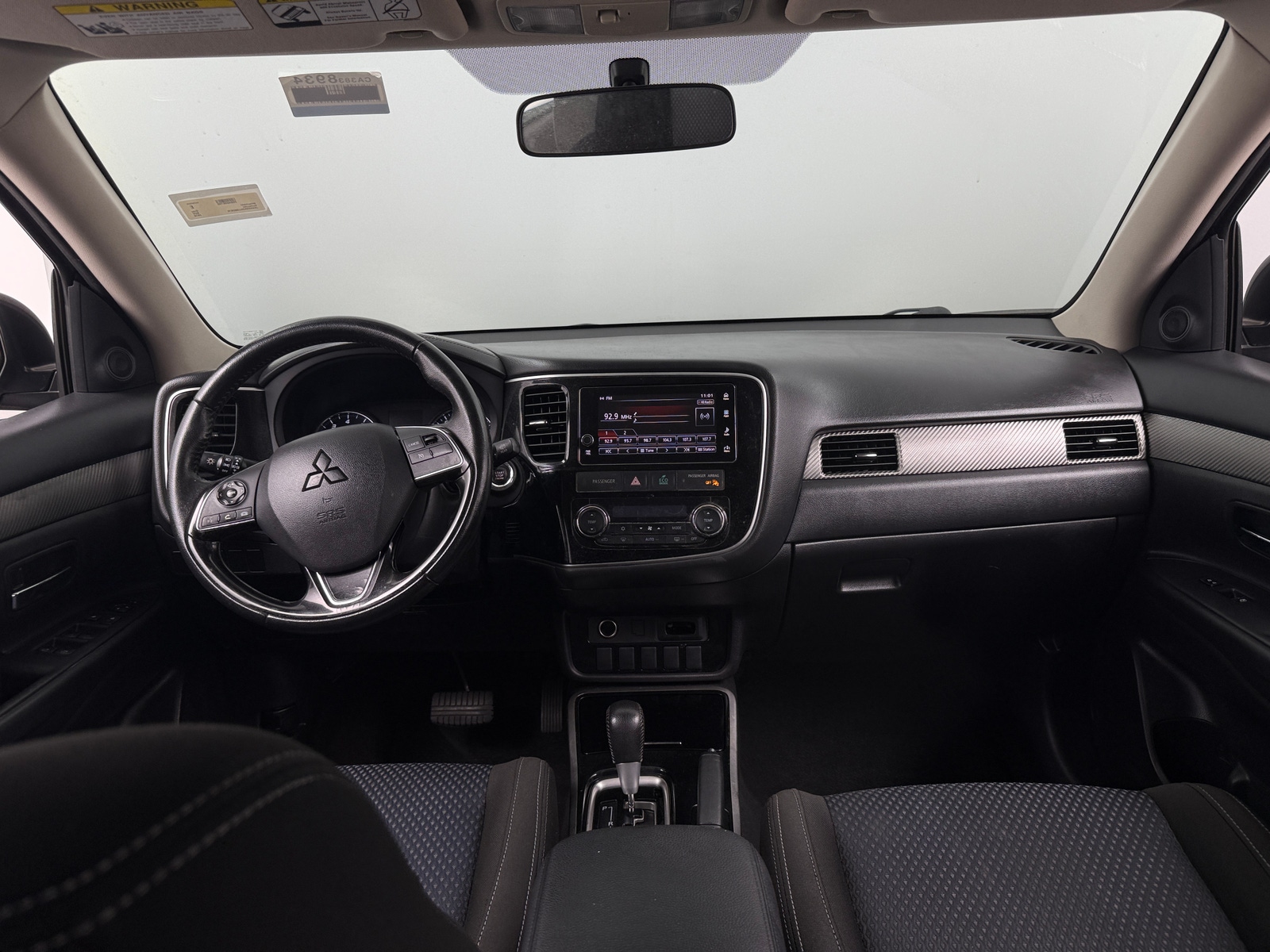 Thumbnail: 2018 Mitsubishi Outlander - 3