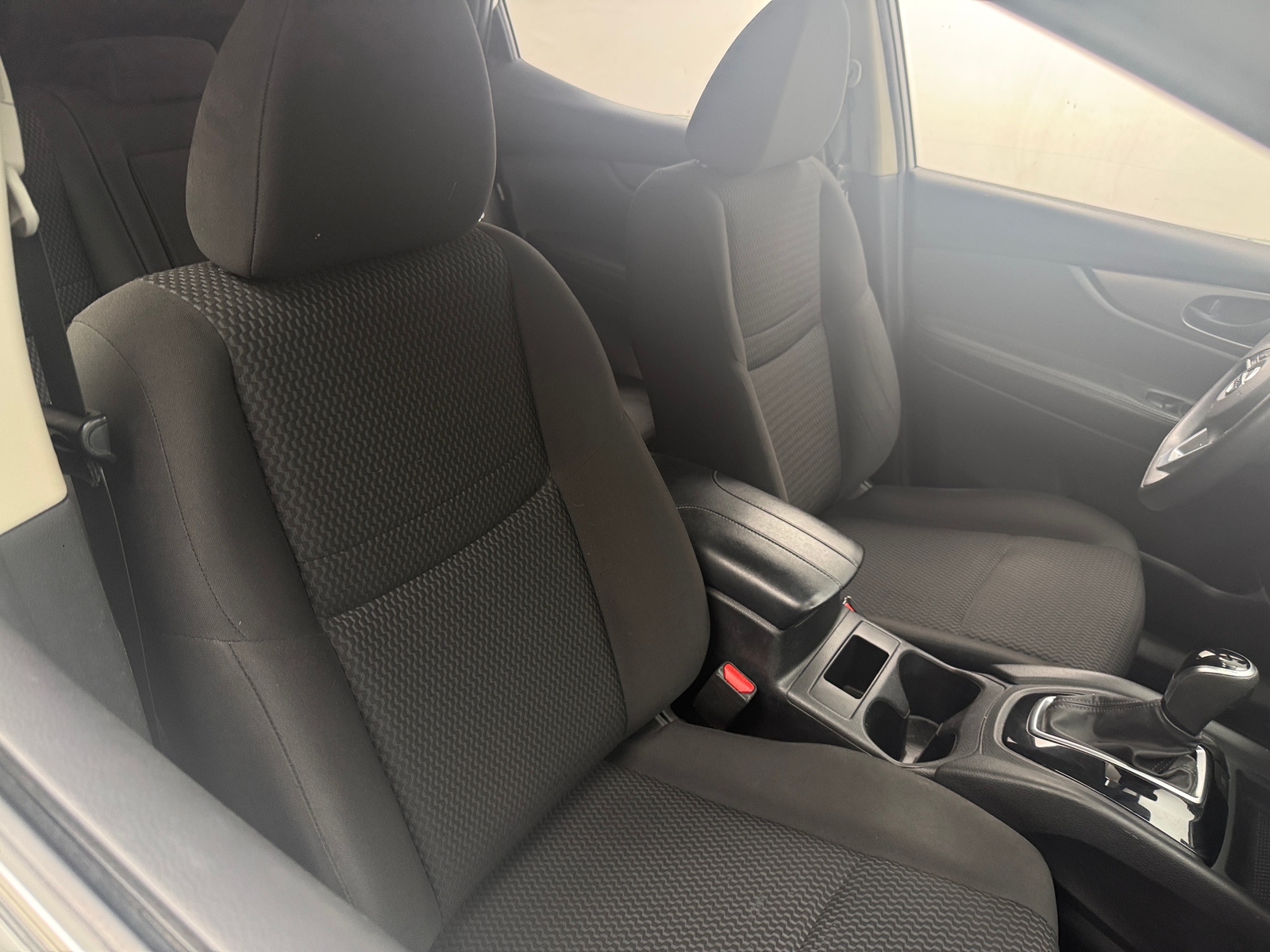 Thumbnail: 2020 Nissan Rogue Sport - 2