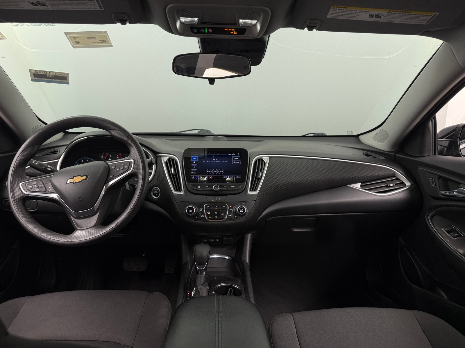 Thumbnail: 2023 Chevrolet Malibu - 3