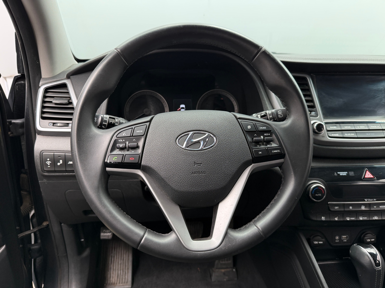 Thumbnail: 2017 Hyundai Tucson - 4