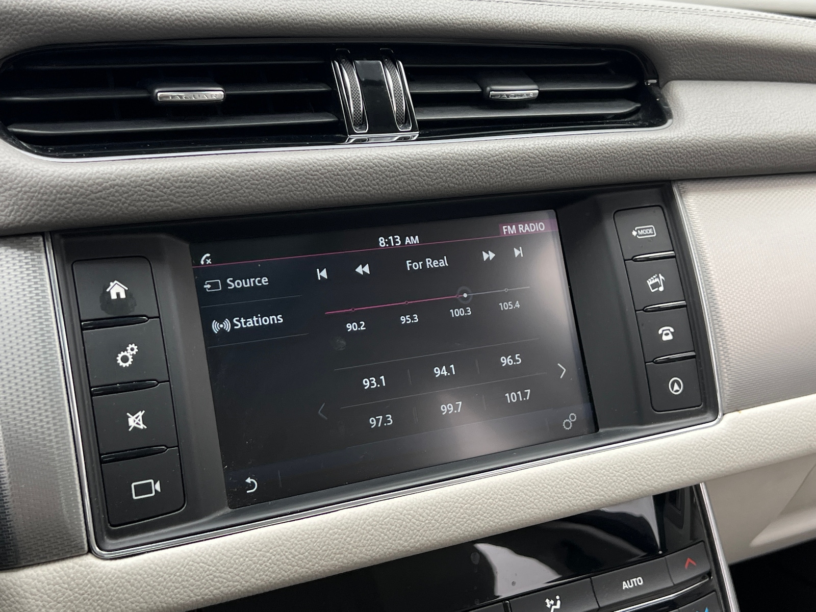 Thumbnail: 2018 Jaguar XF - 3
