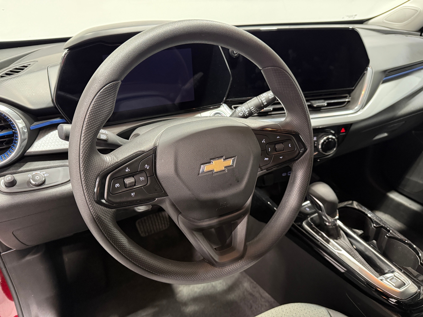 Thumbnail: 2025 Chevrolet Trax - 5