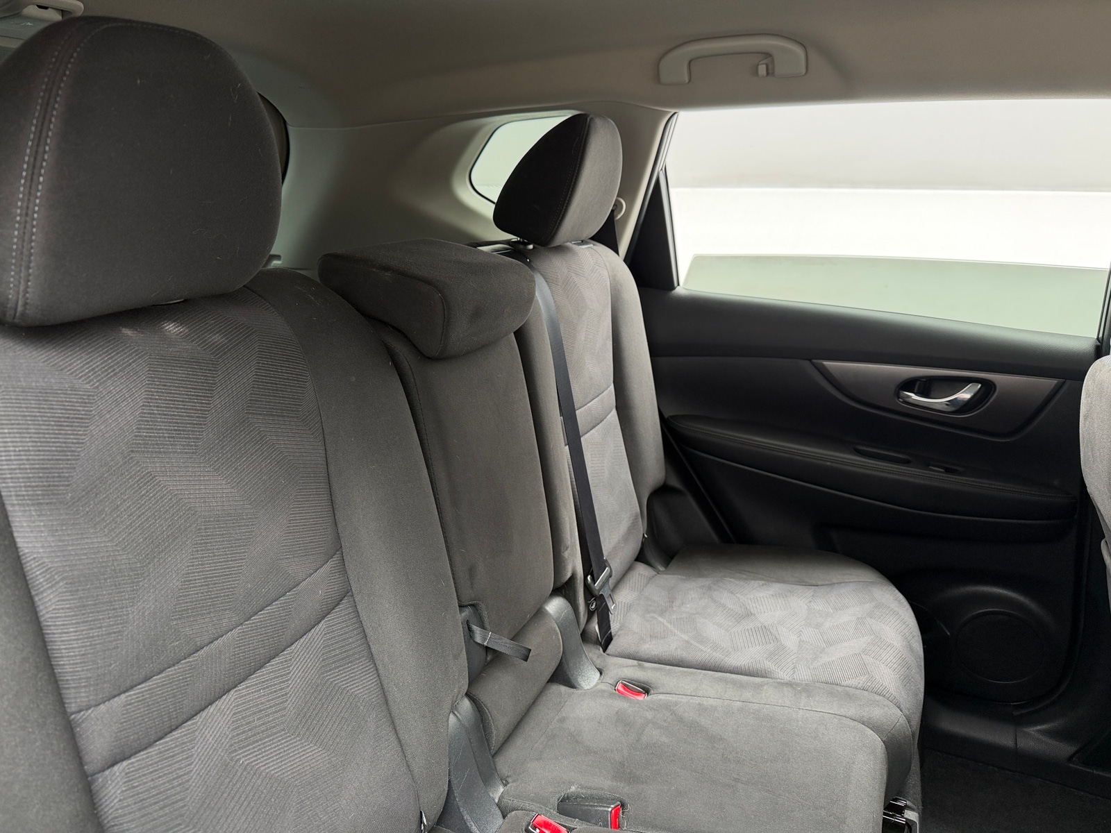 Thumbnail: 2015 Nissan Rogue - 6