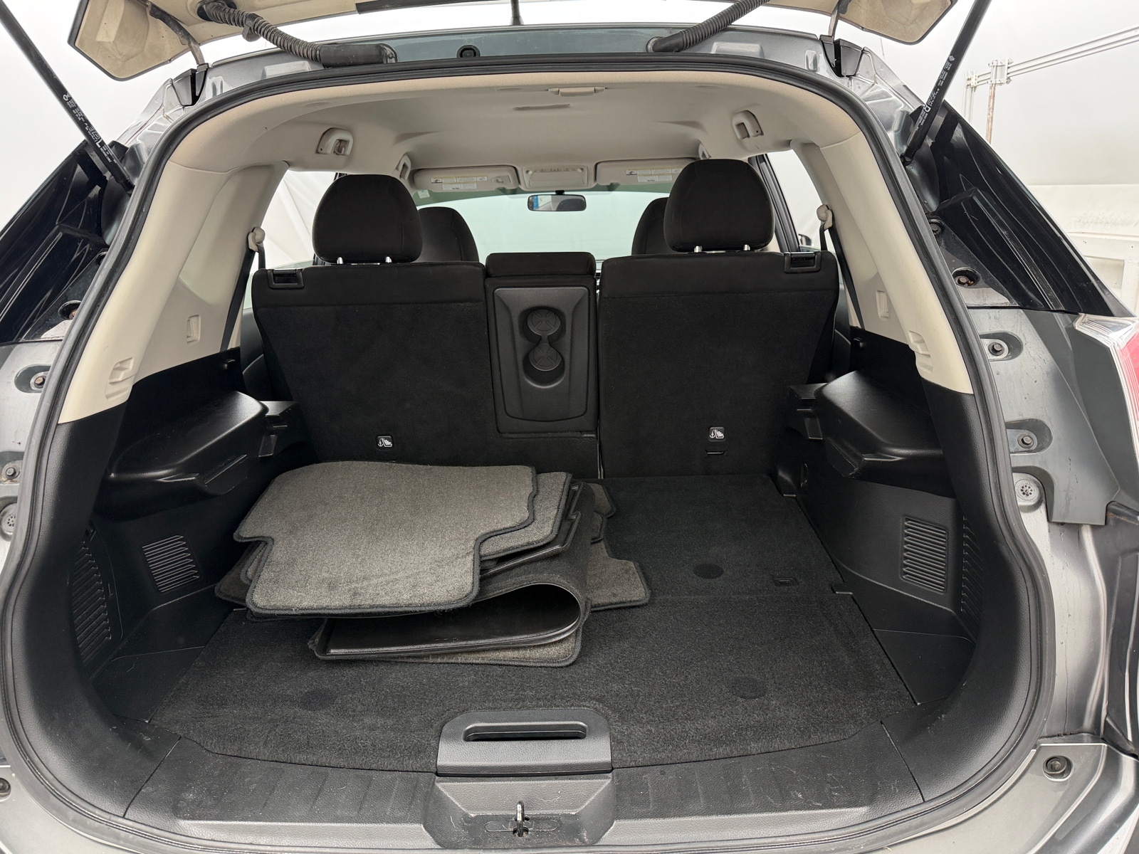 Thumbnail: 2015 Nissan Rogue - 7