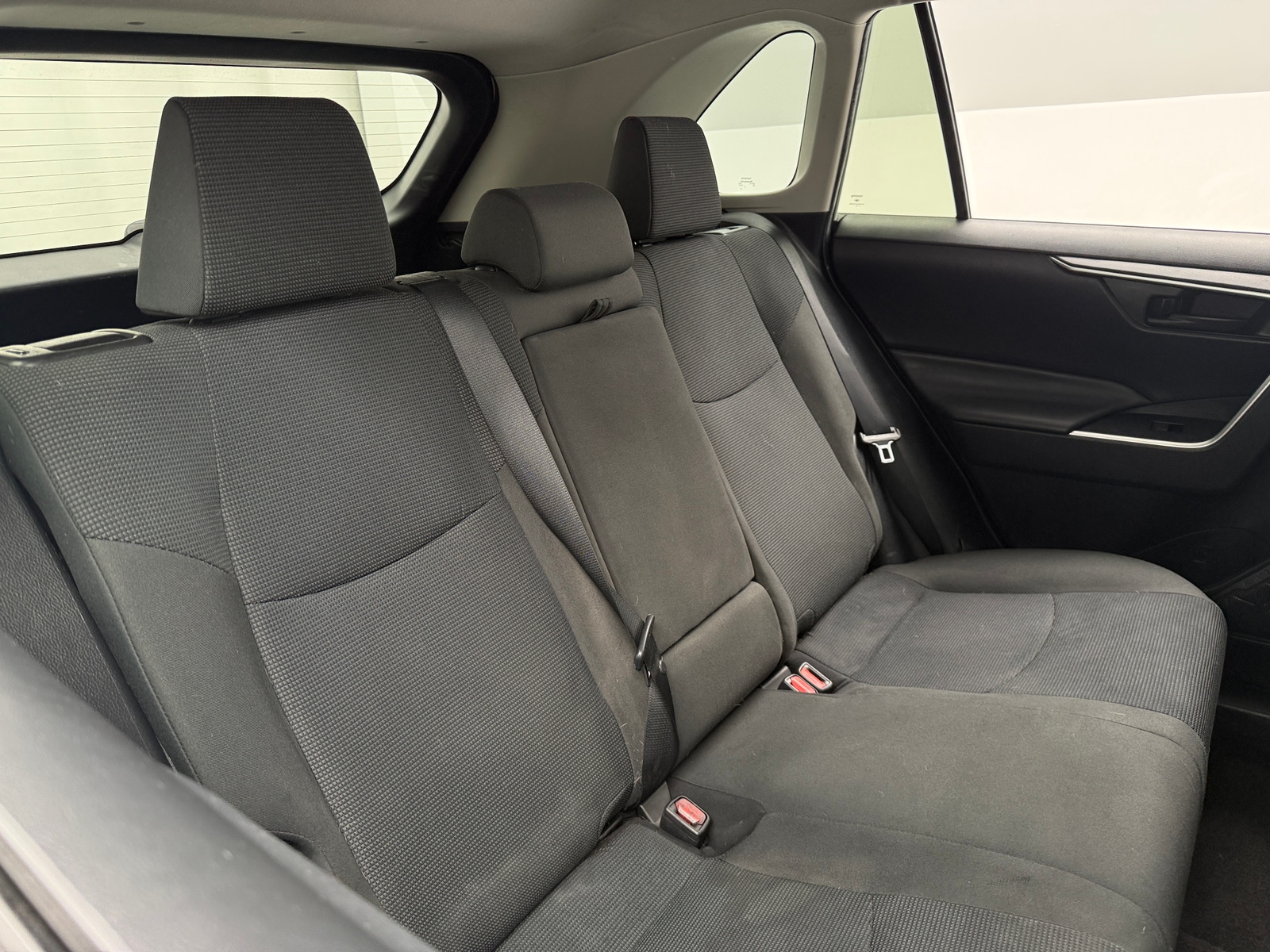 Thumbnail: 2019 Toyota RAV4 - 6