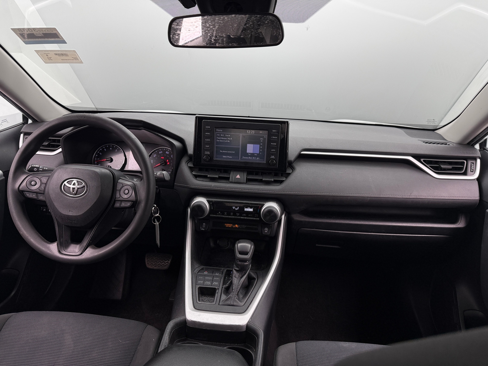 Thumbnail: 2019 Toyota RAV4 - 3