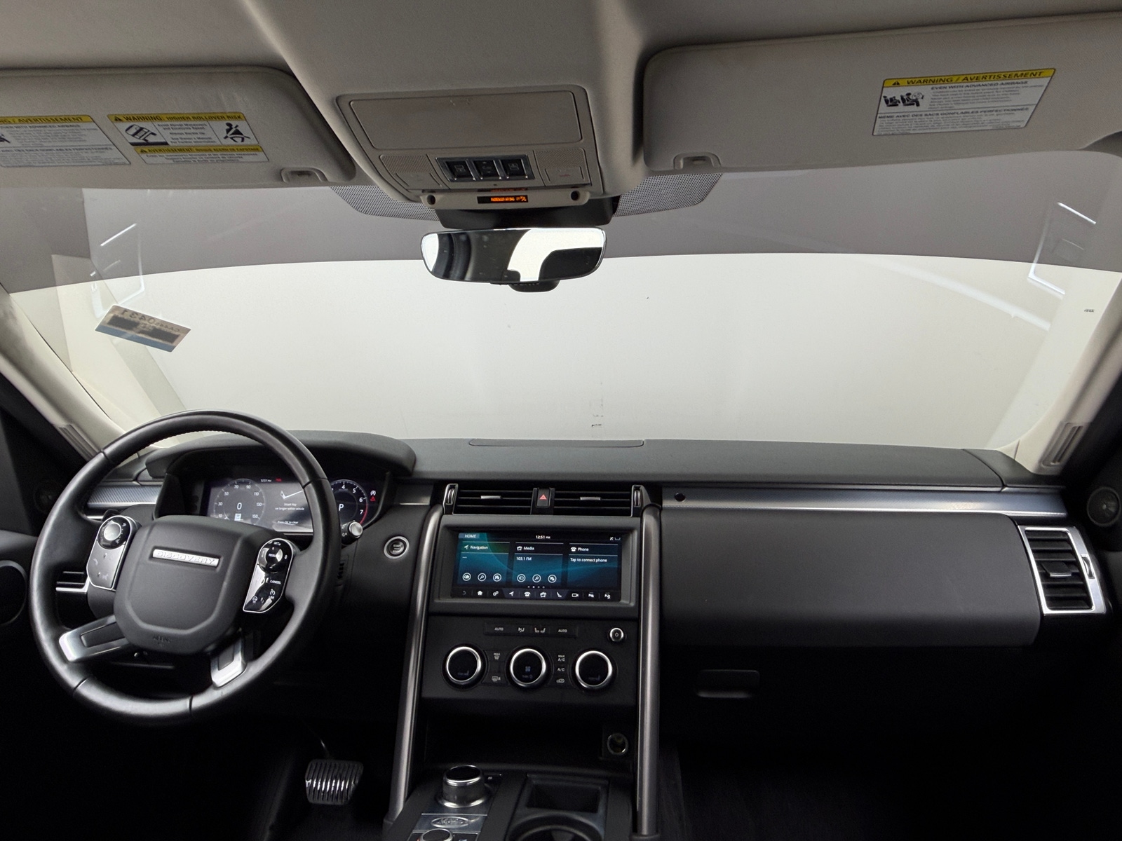 Thumbnail: 2020 Land Rover Discovery - 2