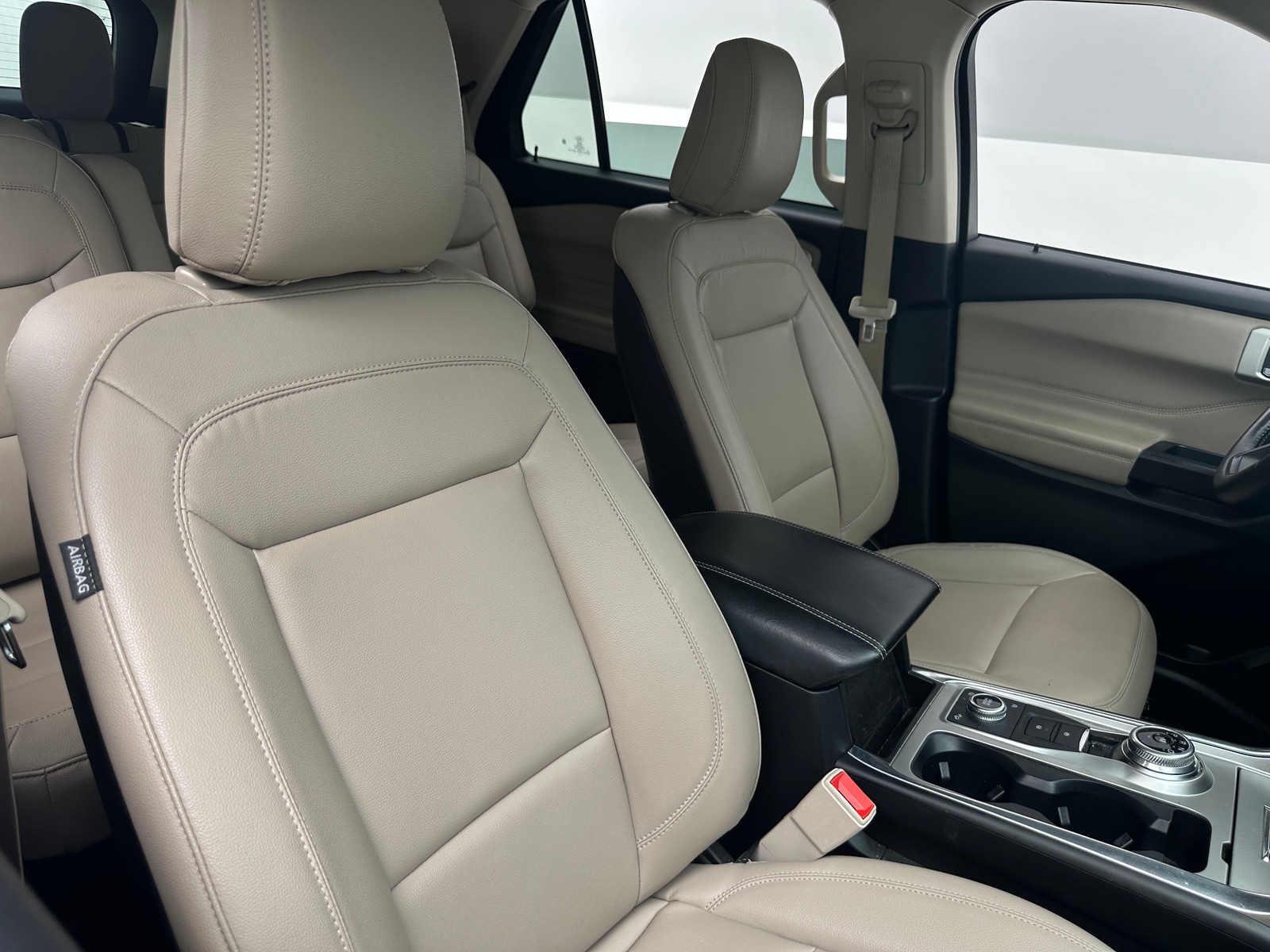 Thumbnail: 2020 Ford Explorer - 2