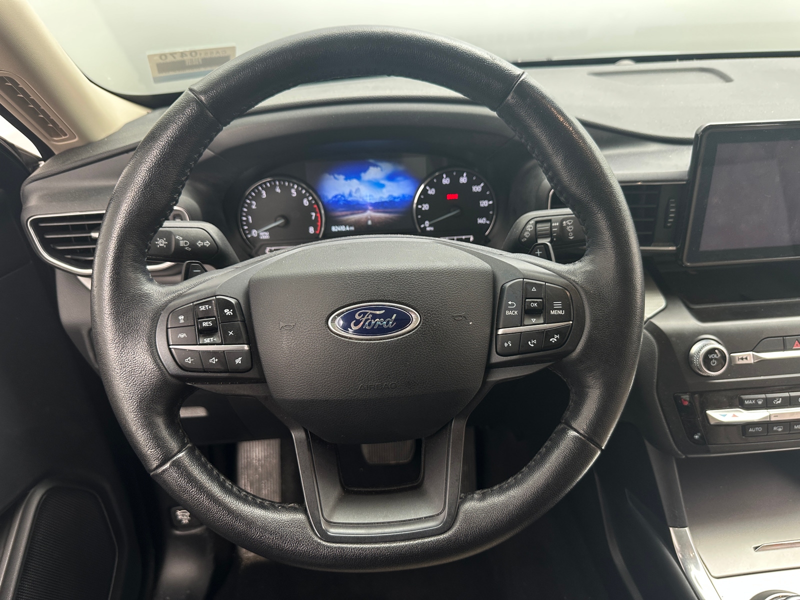 Thumbnail: 2020 Ford Explorer - 5