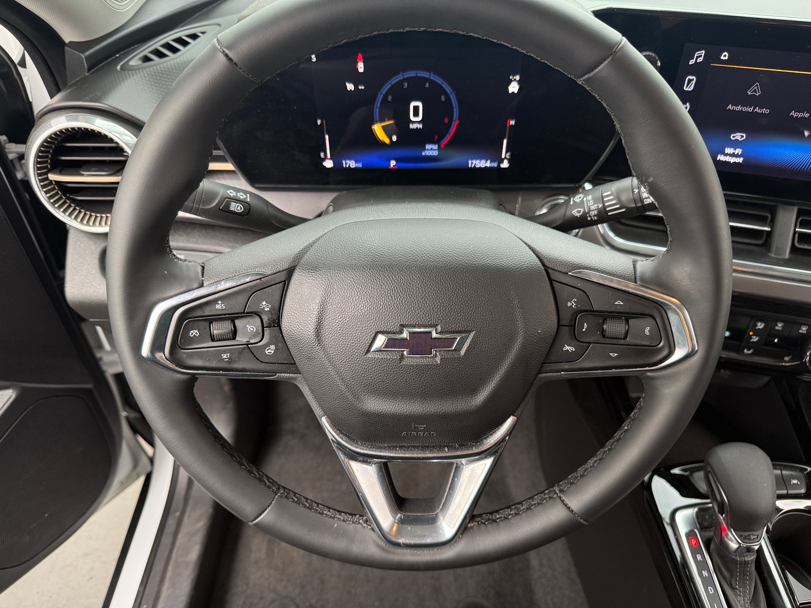 Thumbnail: 2025 Chevrolet Trax - 4