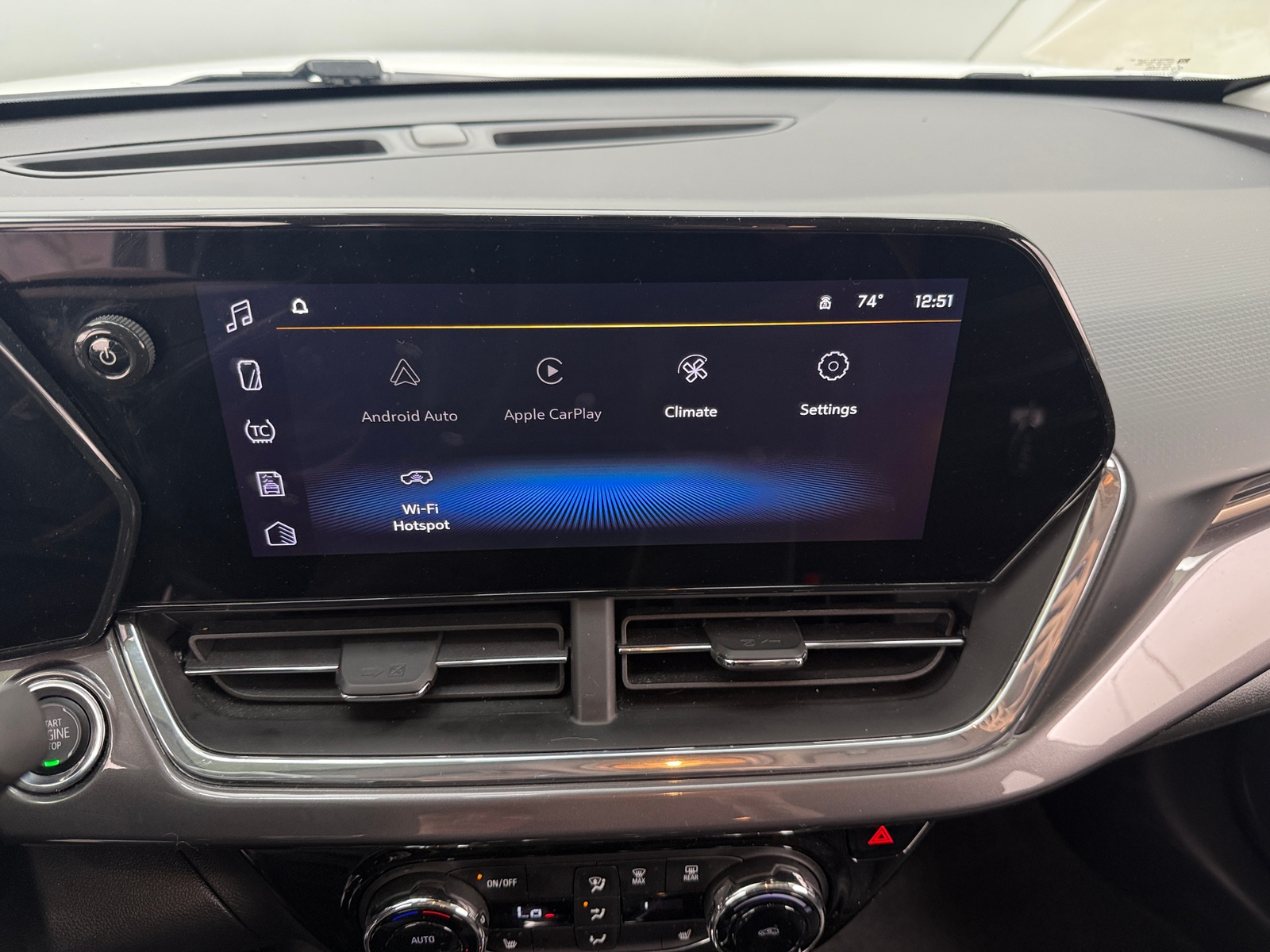 Thumbnail: 2025 Chevrolet Trax - 3